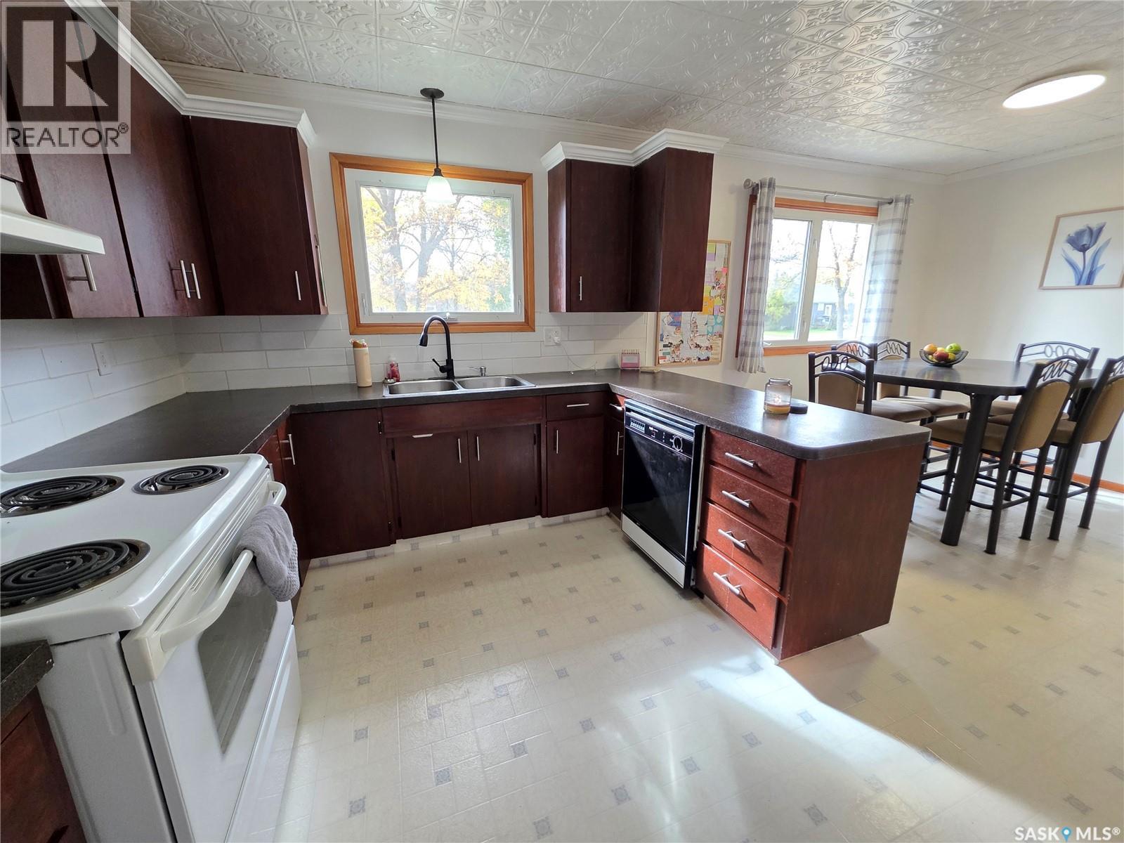 503 Thompson Street Property Photo 3
