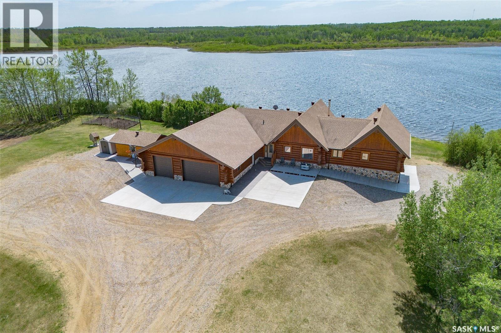 Flatwater Ranch Property Photo 1