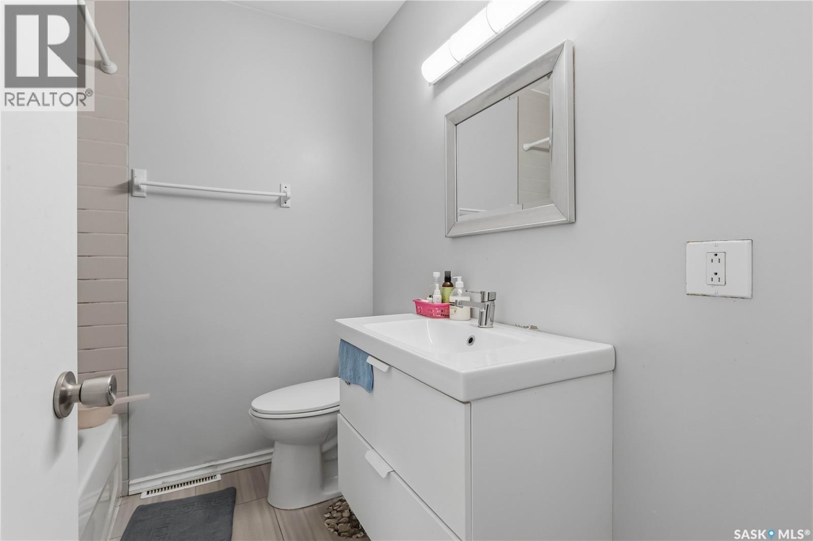 1814 Wilson Crescent Property Photo 7