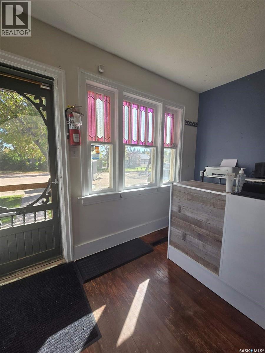 34 1st Street N Property Photo 9
