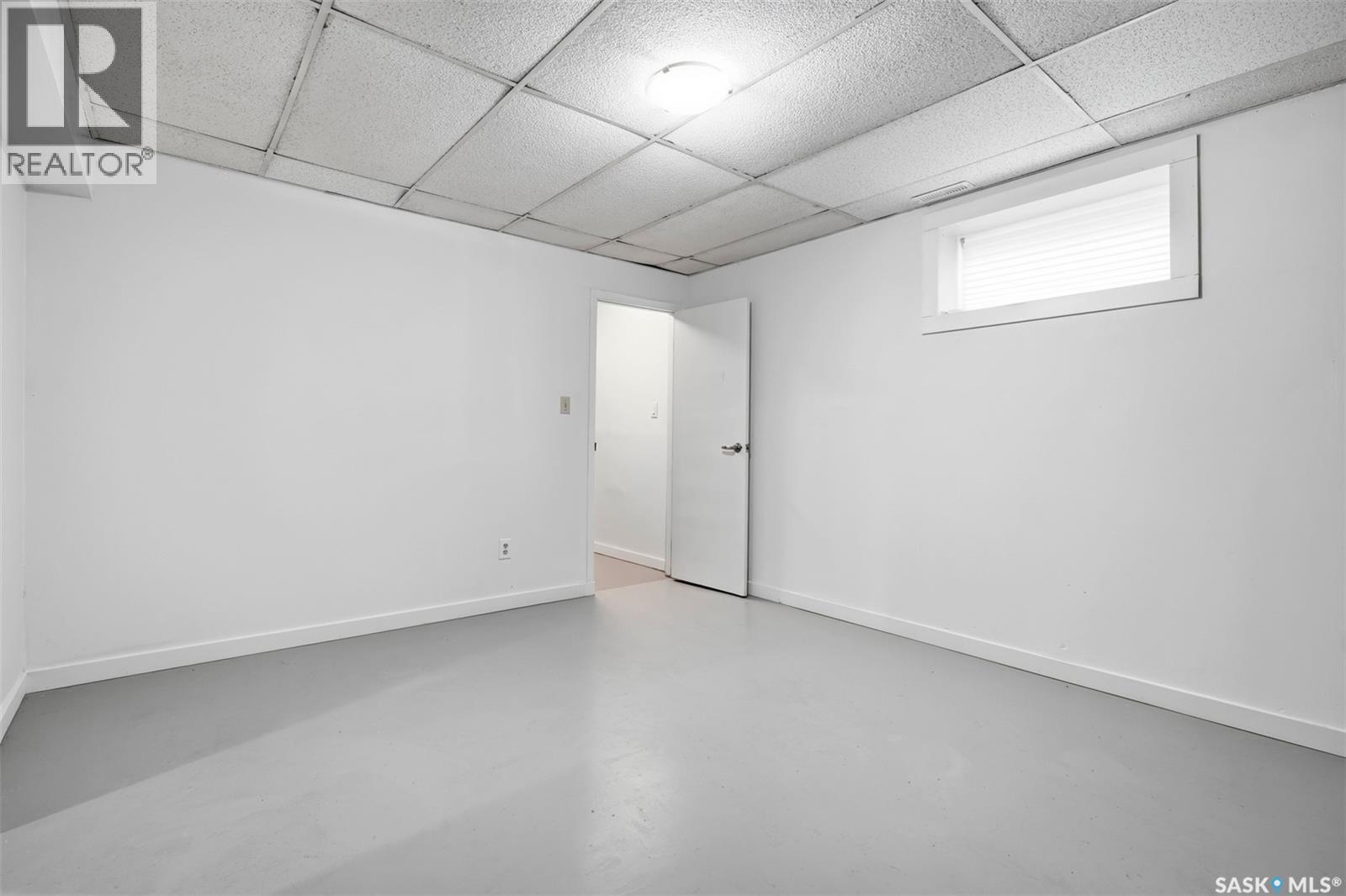 1919 14th Street W Property Photo 28