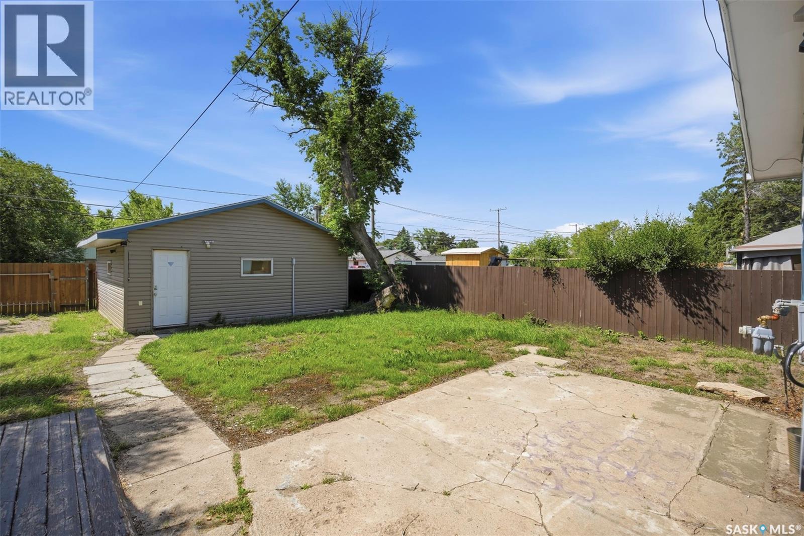 1919 14th Street W Property Photo 40