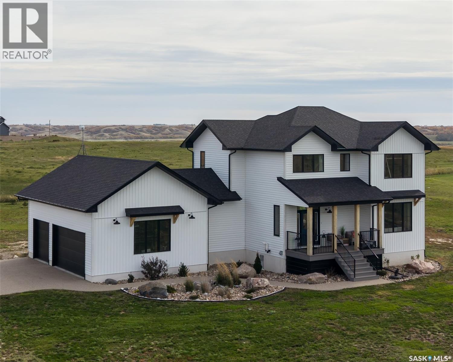 Hayter Acreage Property Photo 1