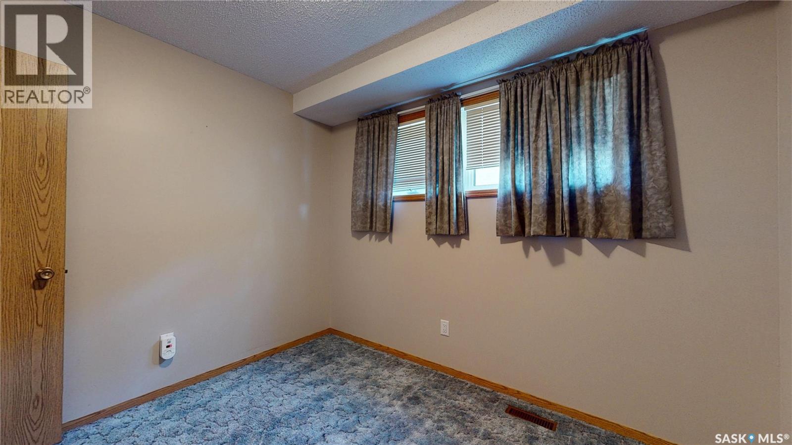 6418 Dalgliesh Drive Property Photo 18