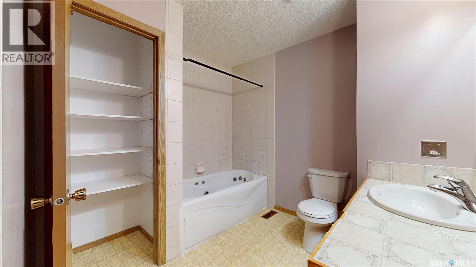 6418 Dalgliesh Drive Property Photo 31