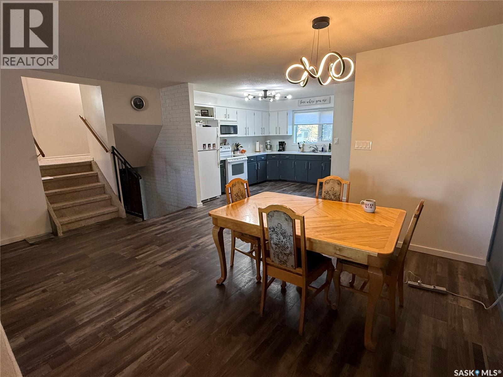 4 Pepper Place Property Photo 6