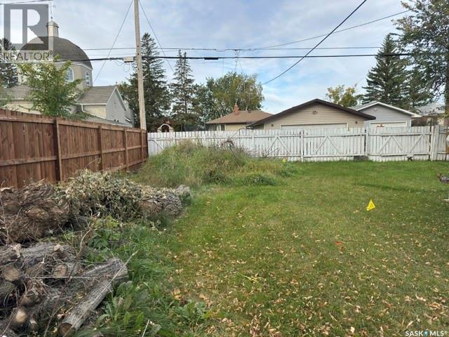 921 109th Street Property Photo 3