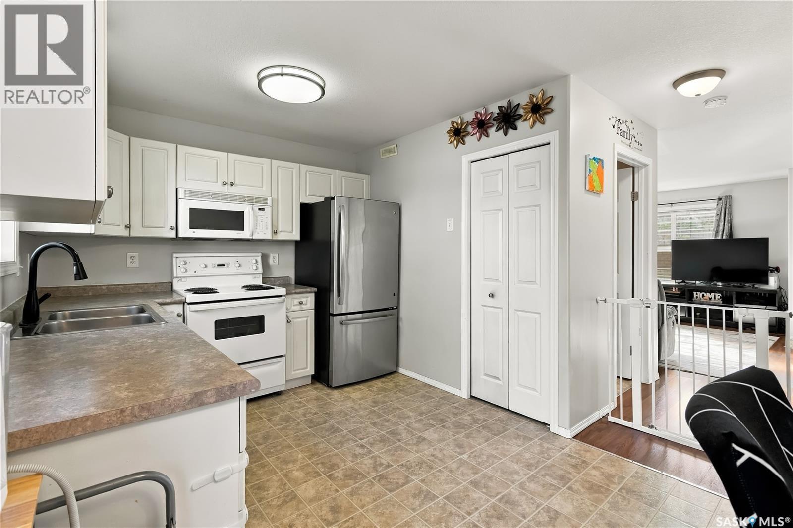 115 203 Herold Terrace Property Photo 7