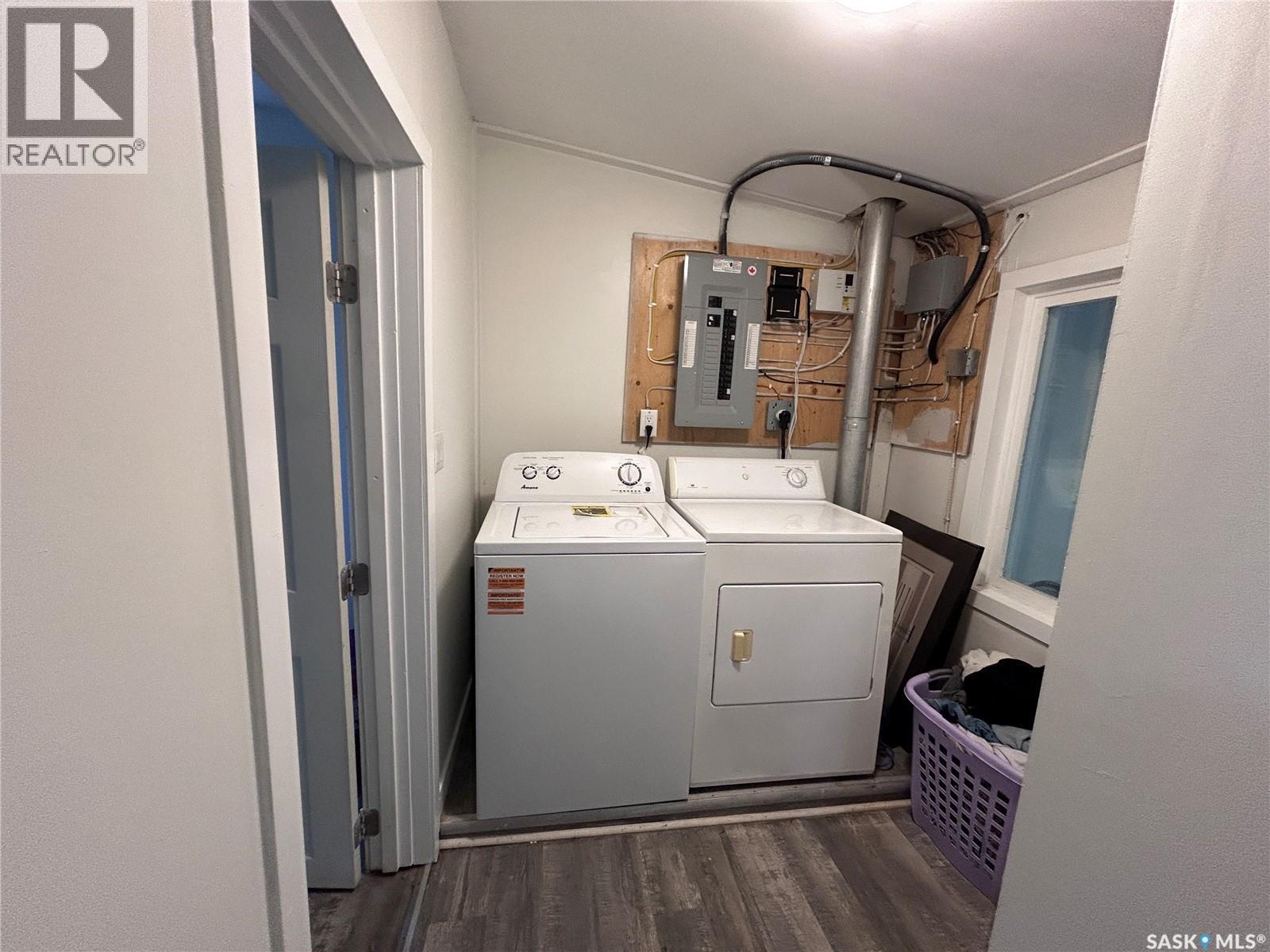 113 109th Street W Property Photo 10