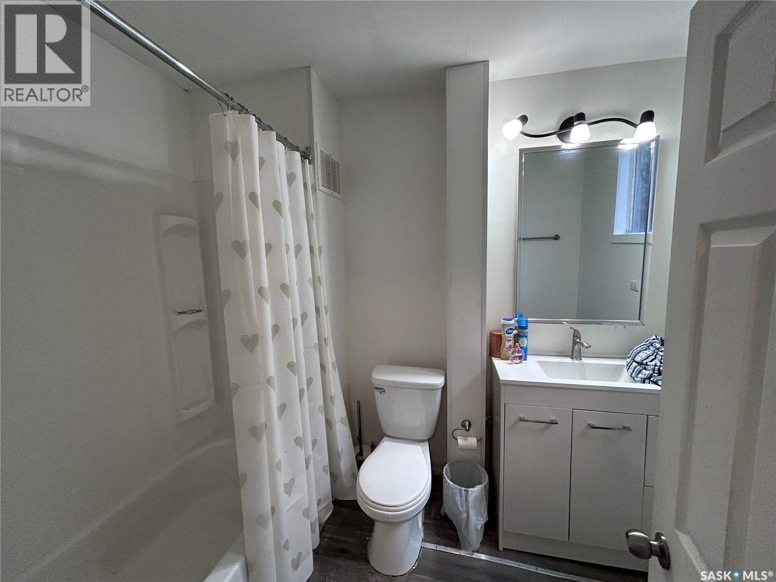 113 109th Street W Property Photo 11