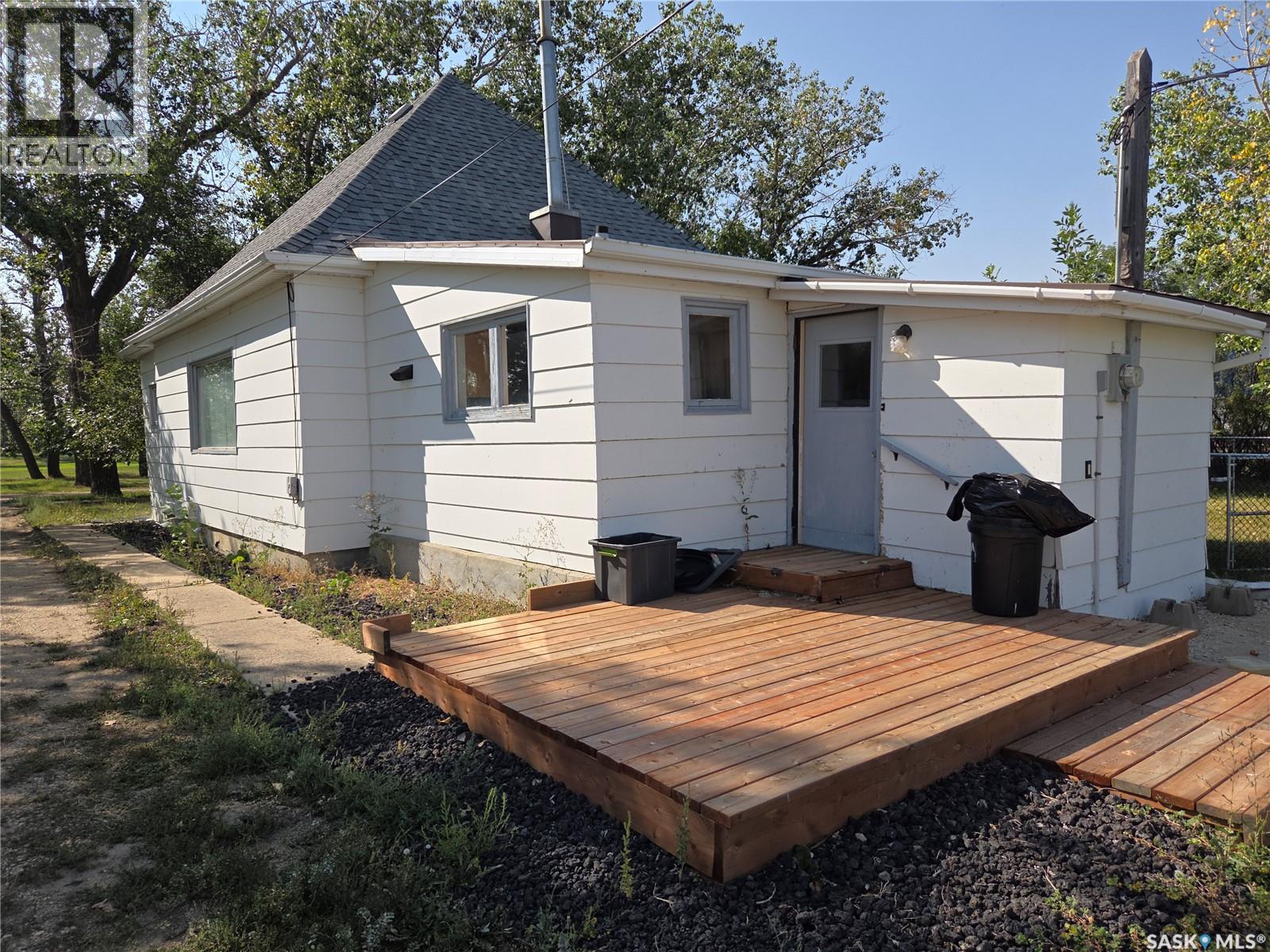 215 Kerry Street Property Photo 1