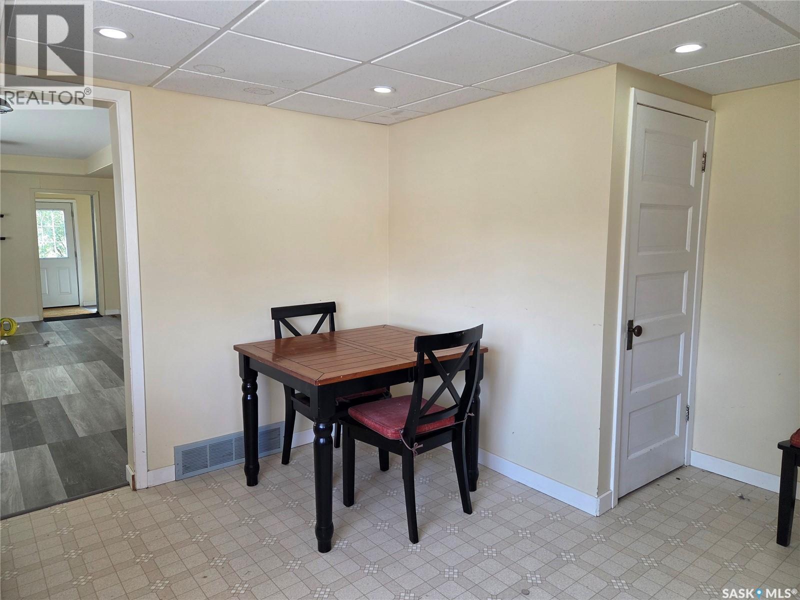215 Kerry Street Property Photo 8