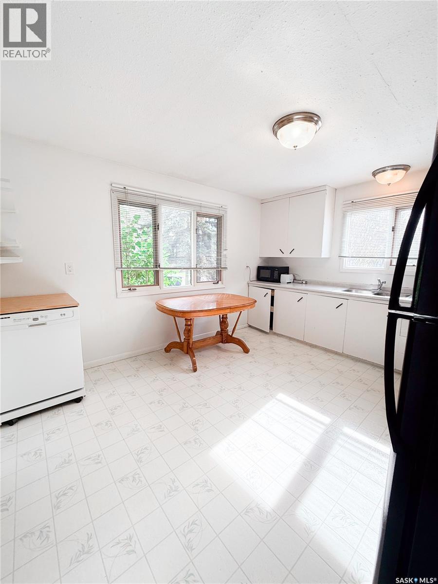 191 5th Street E Property Photo 2