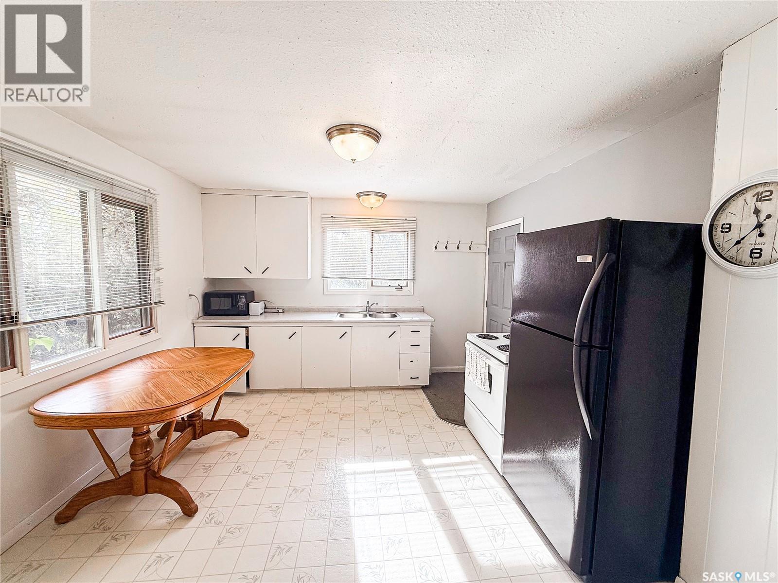 191 5th Street E Property Photo 3