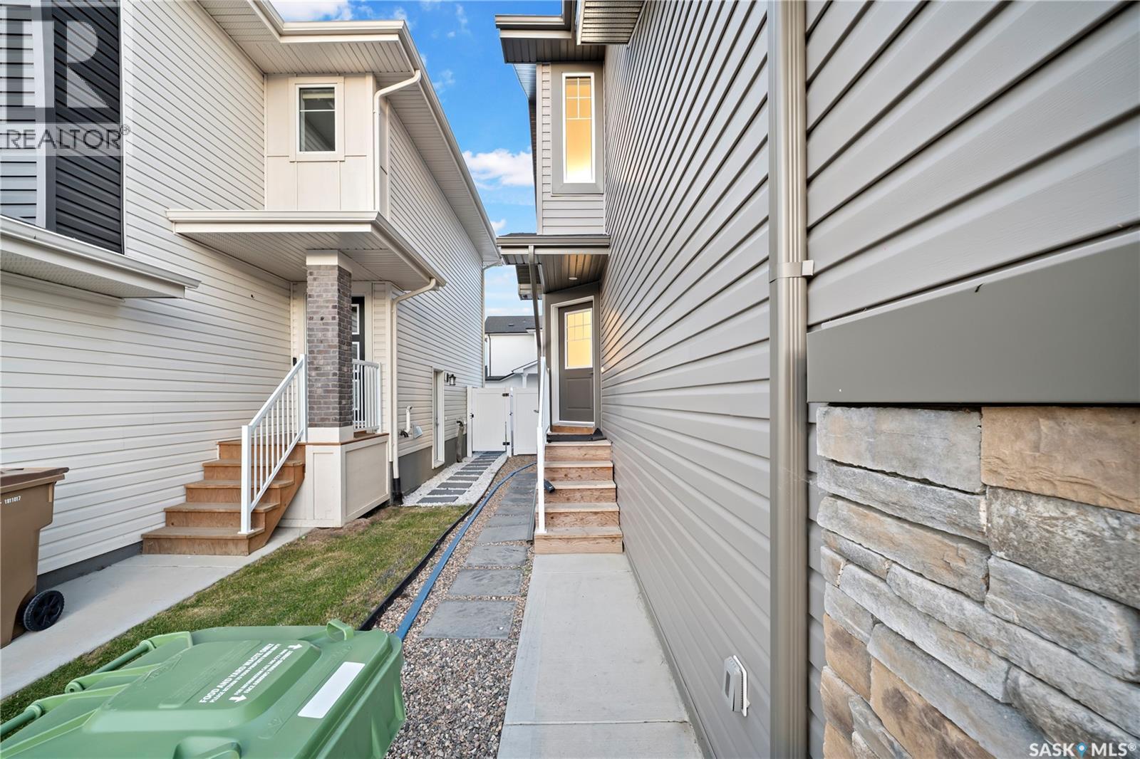 4608 Mutrie Crescent Property Photo 2