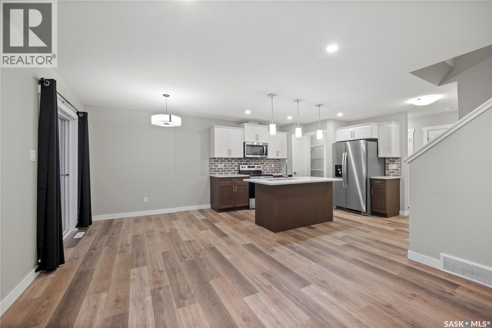 4608 Mutrie Crescent Property Photo 12