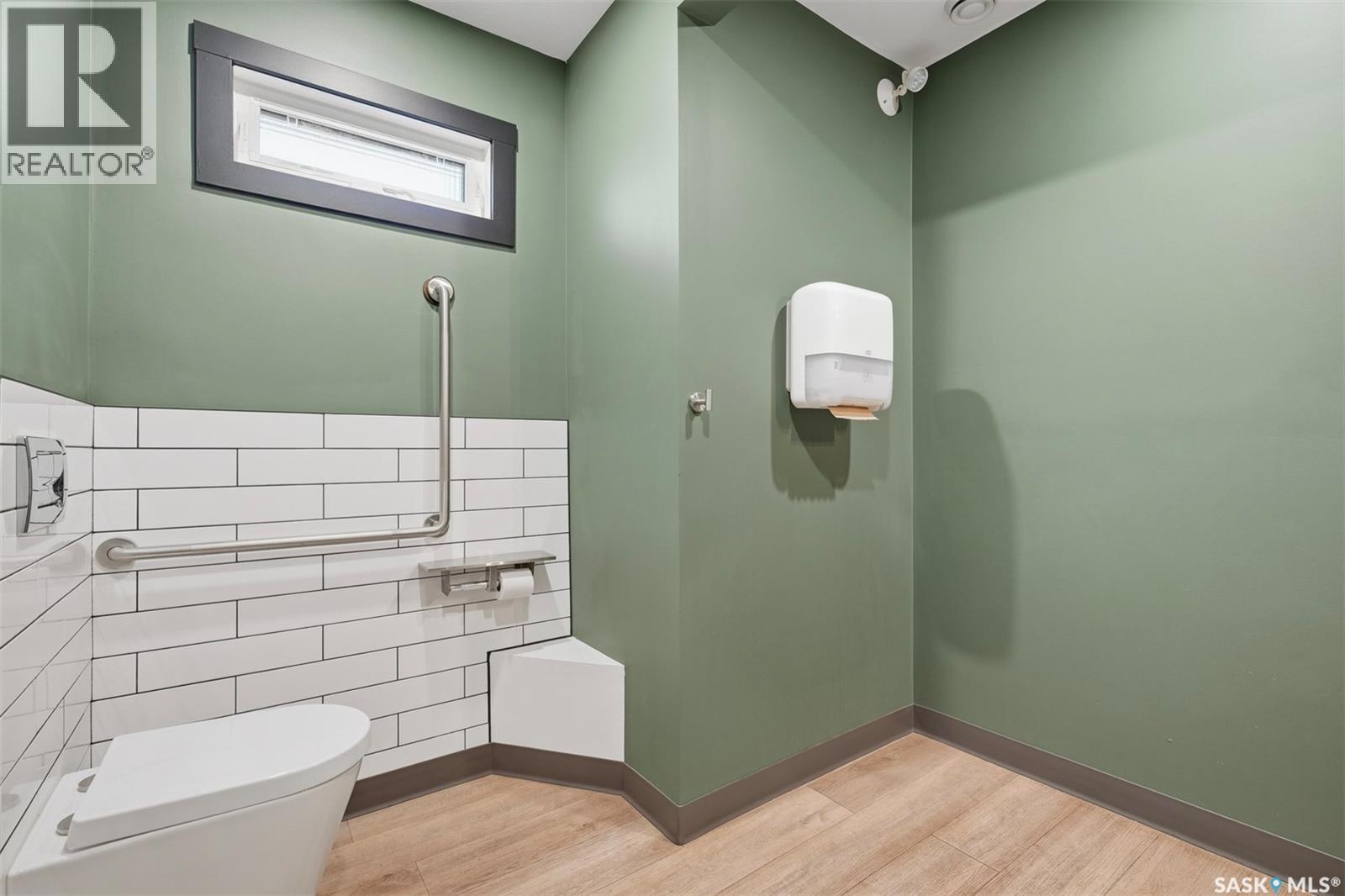 508 Railway Street E Property Photo 17