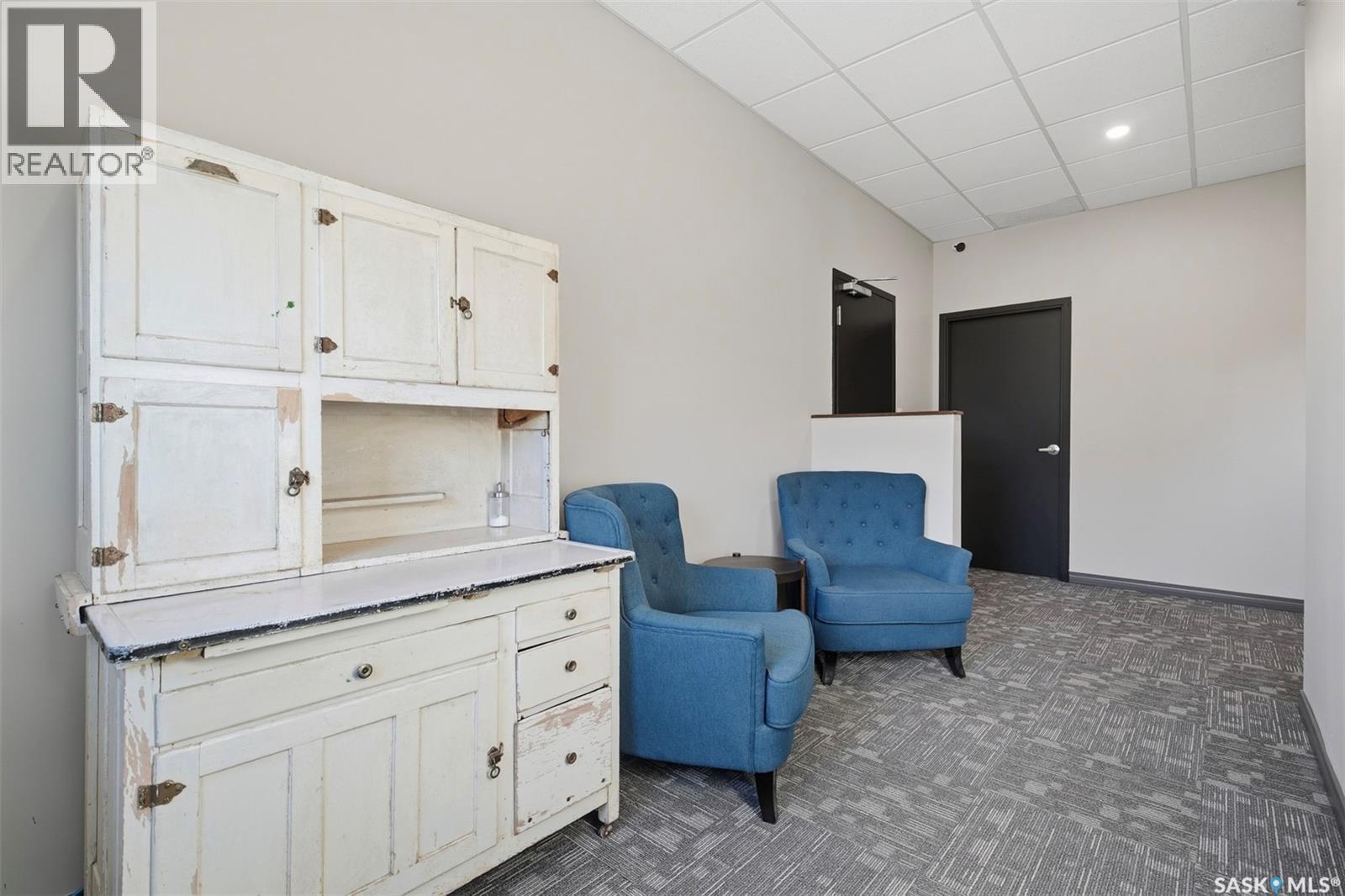 508 Railway Street E Property Photo 32