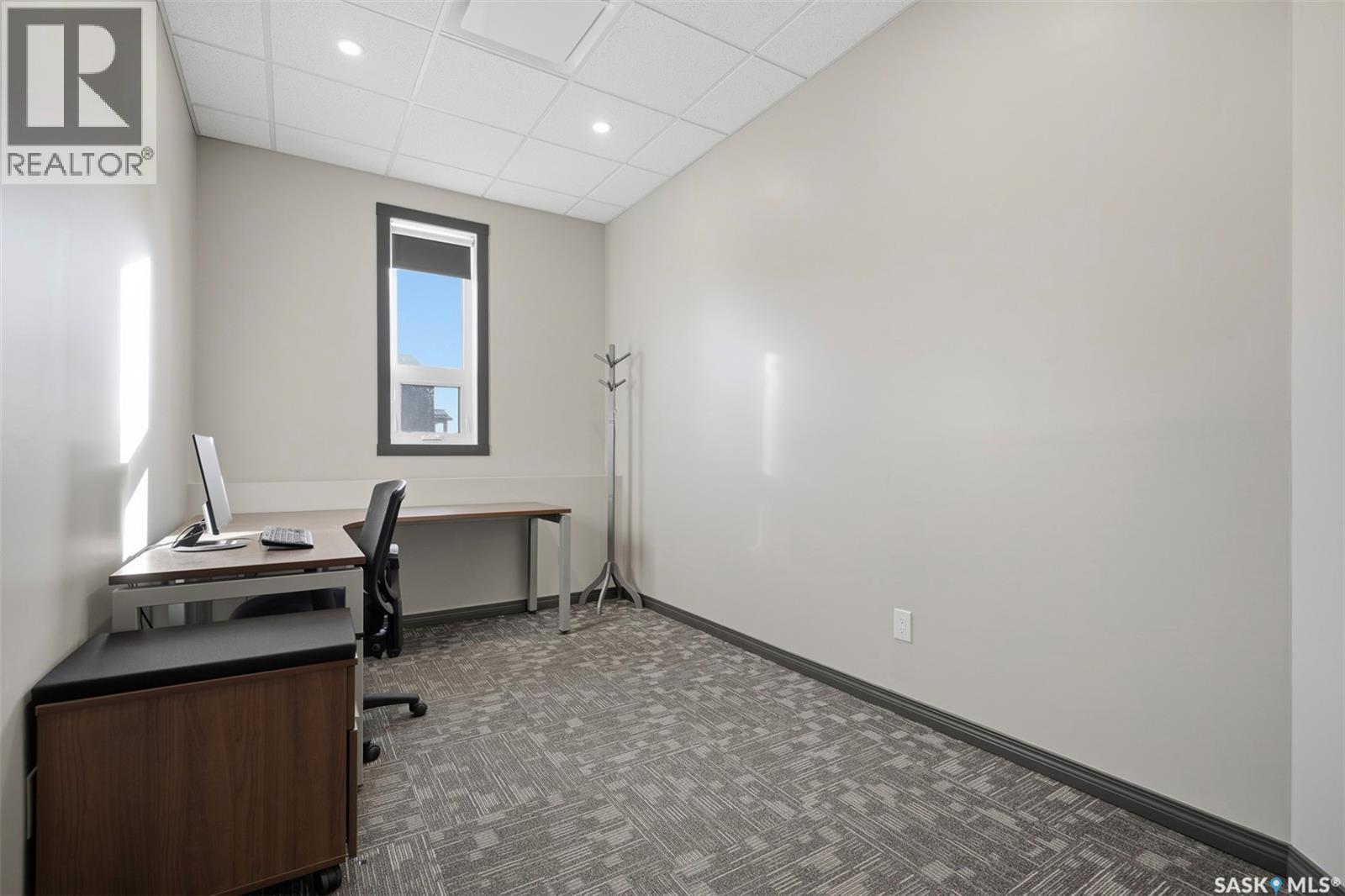 508 Railway Street E Property Photo 35