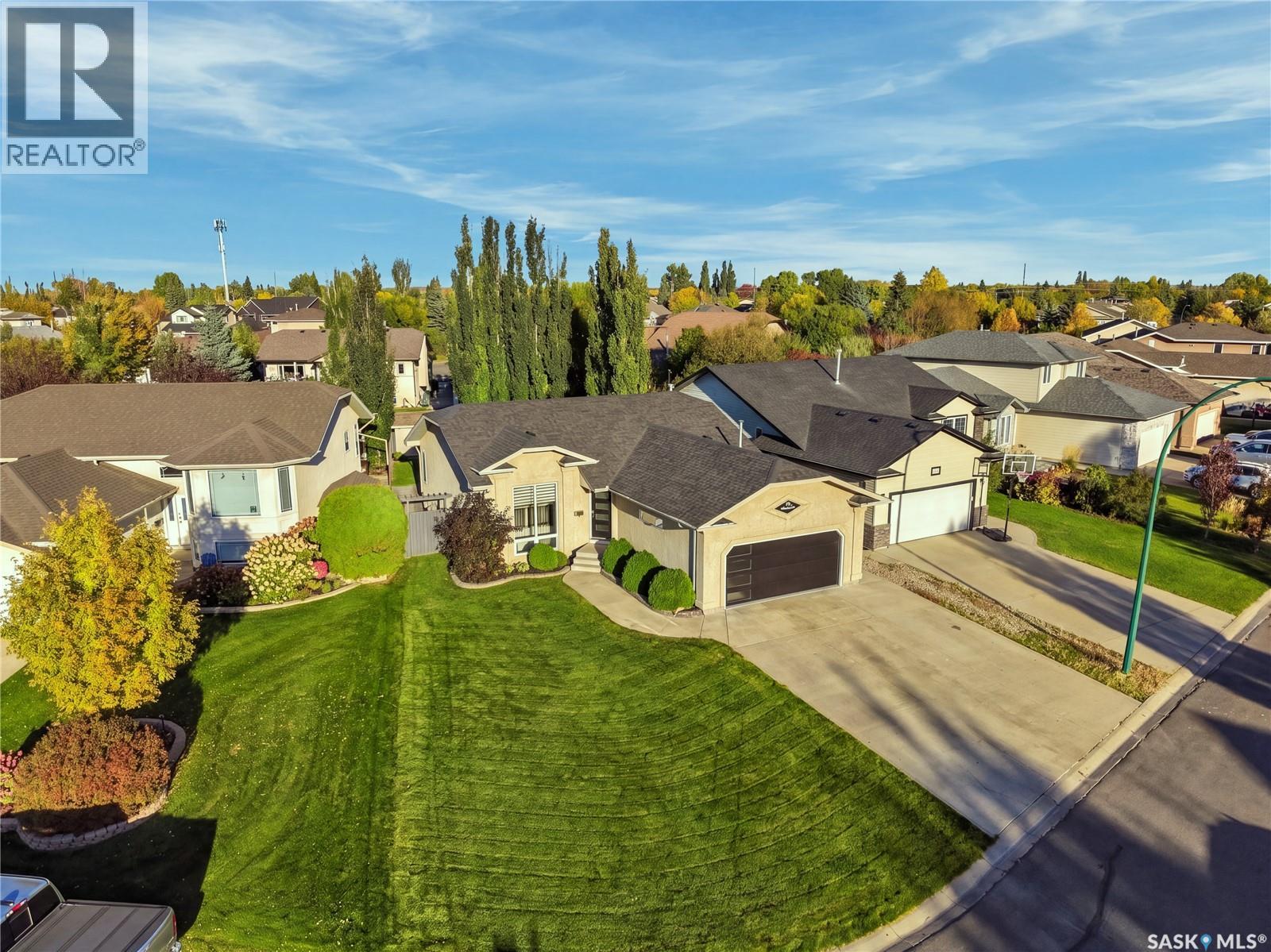 130 Kutz Crescent Property Photo 3