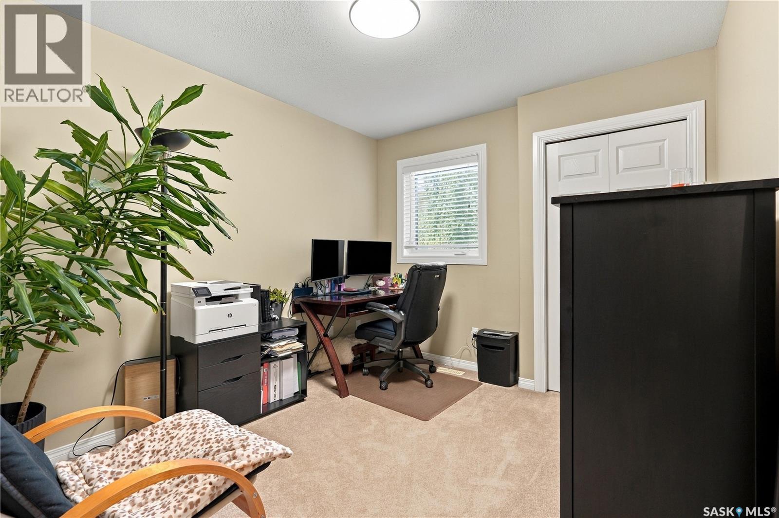 130 Kutz Crescent Property Photo 31