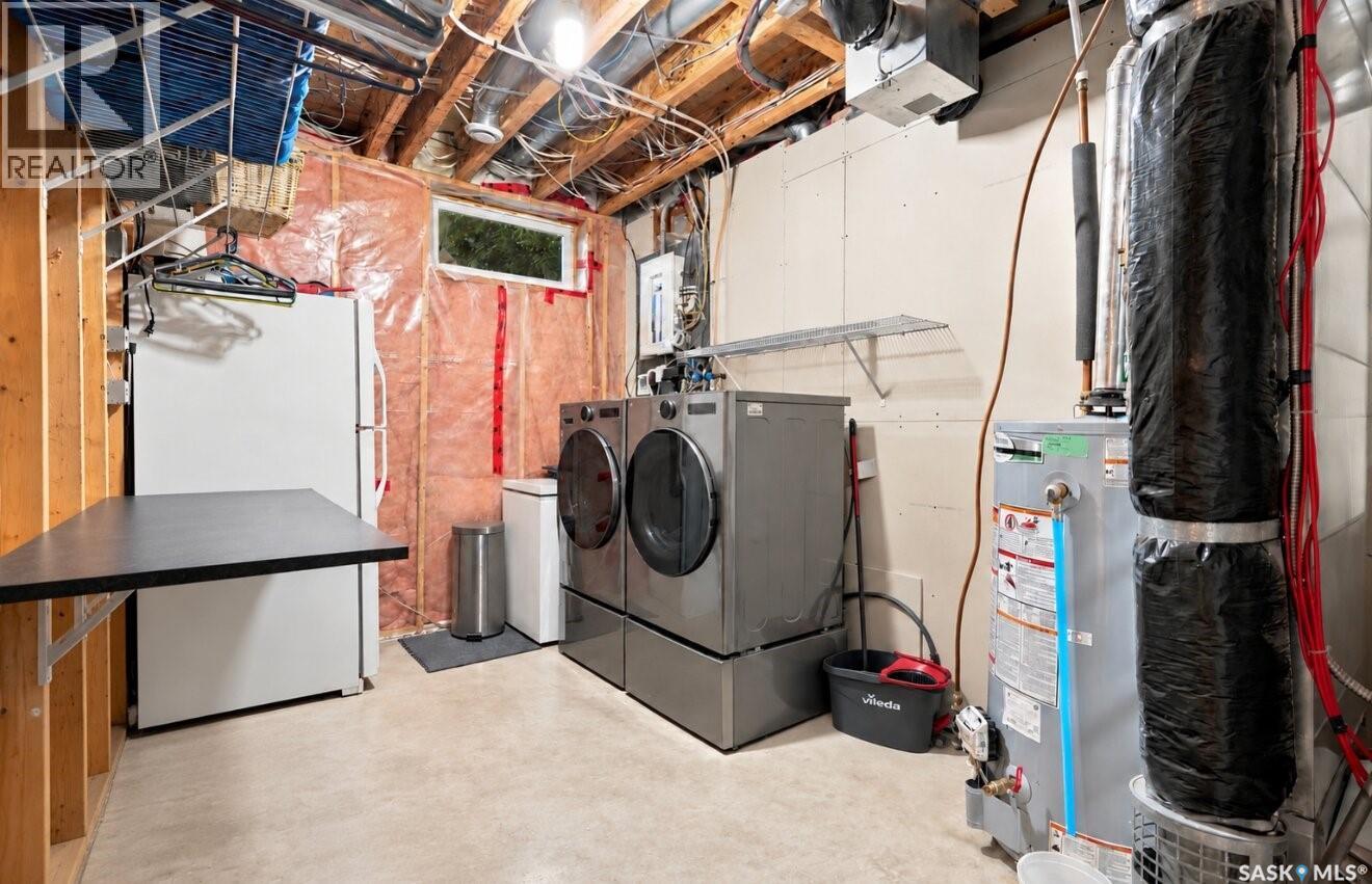 130 Kutz Crescent Property Photo 41