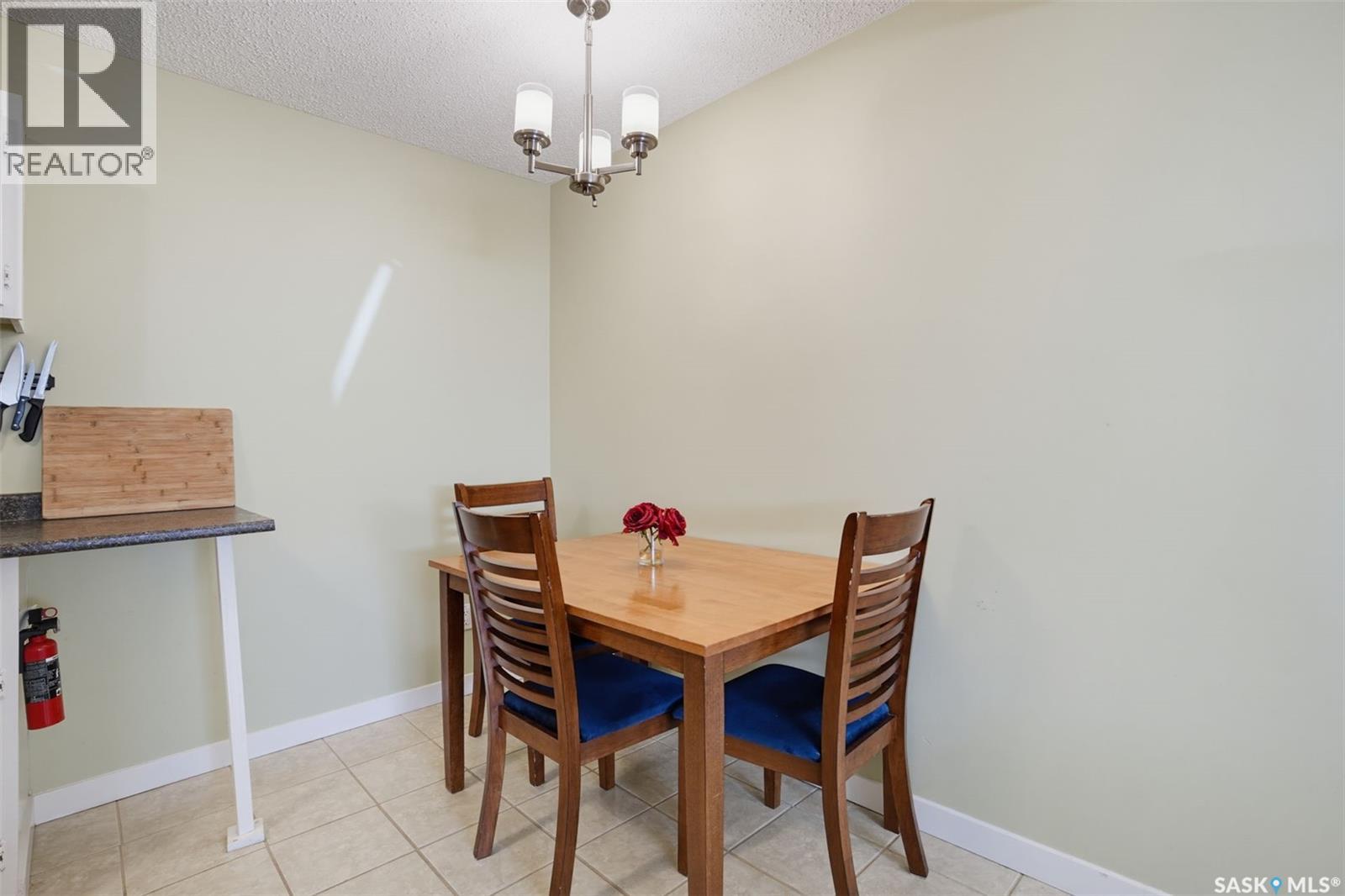 104 720 8th Street E Property Photo 12