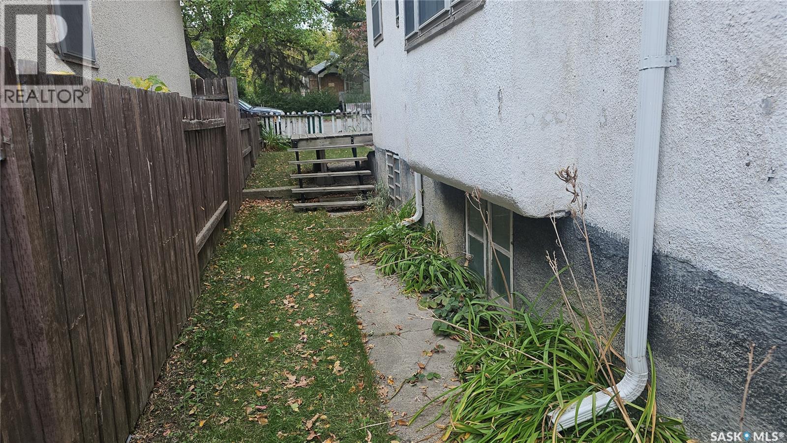 114 N Avenue S Property Photo 6