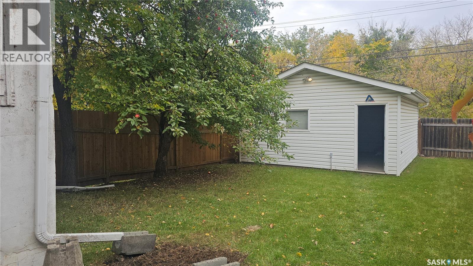 114 N Avenue S Property Photo 7