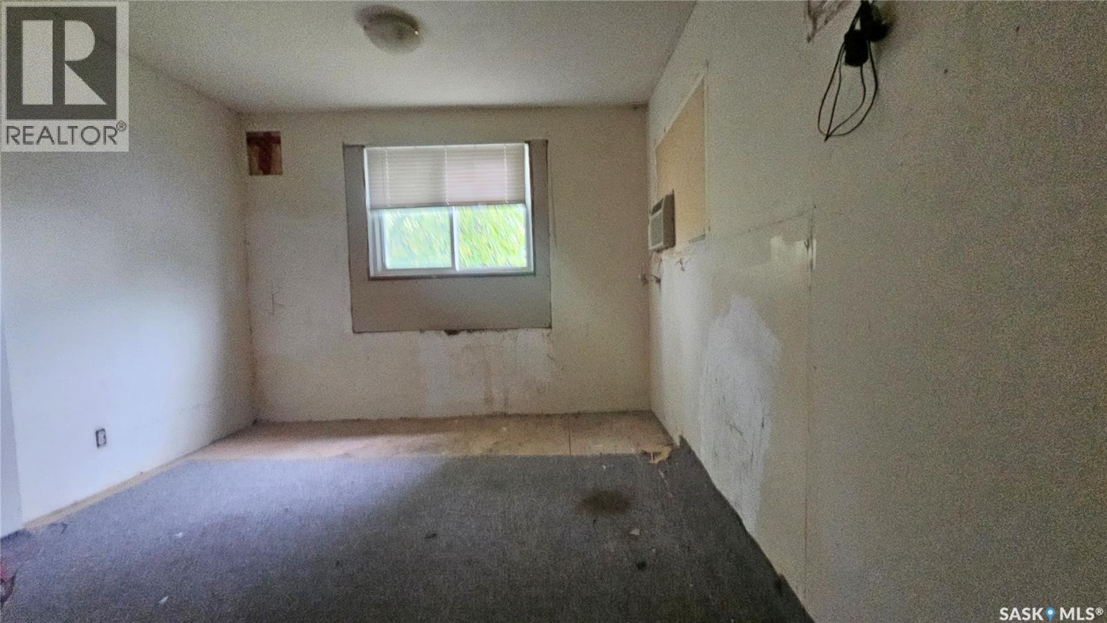 114 N Avenue S Property Photo 24