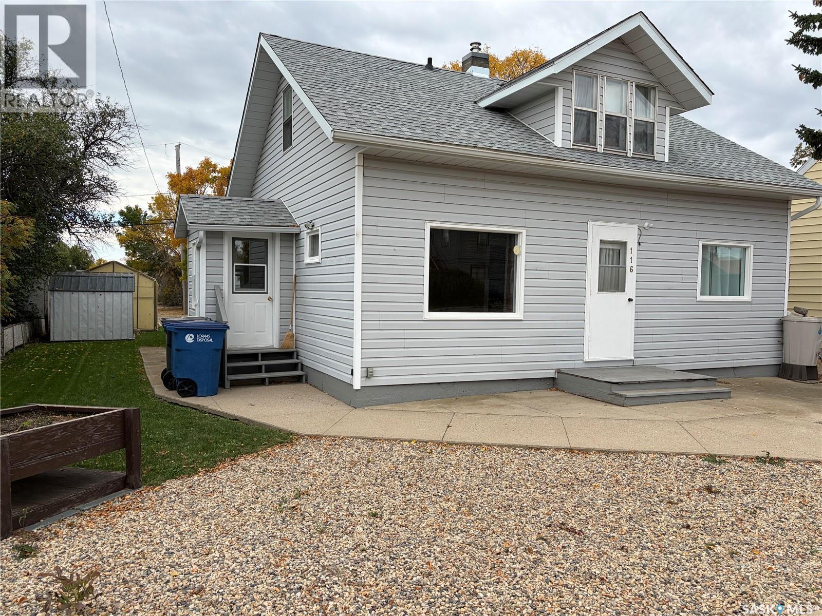 116 5th AVENUE E Property Photo 1