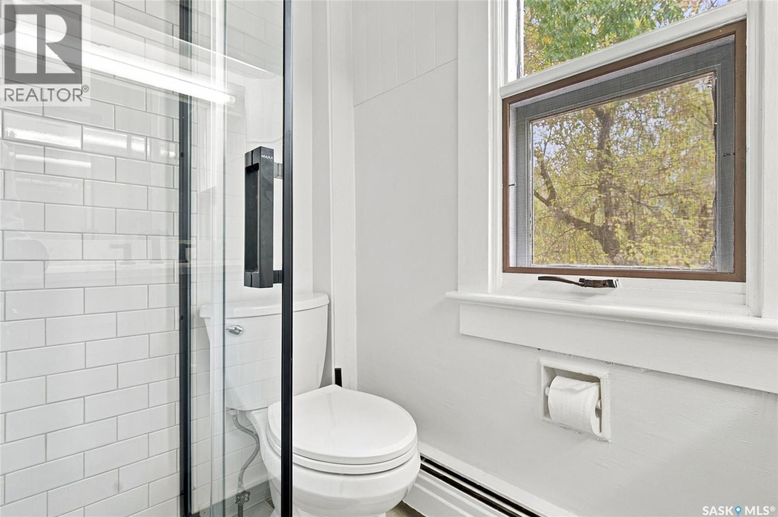810 4th Avenue Property Photo 34