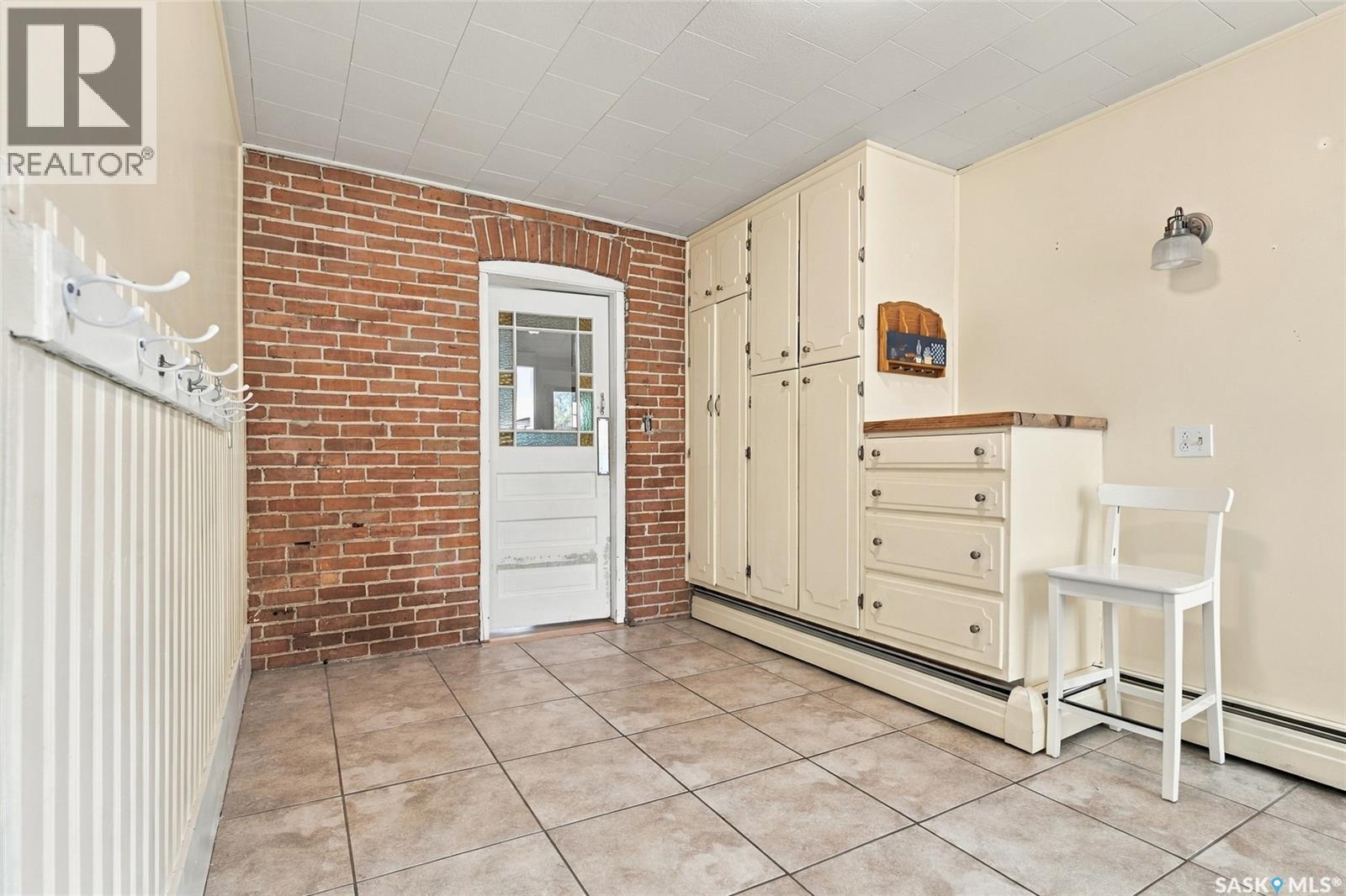 810 4th Avenue Property Photo 38