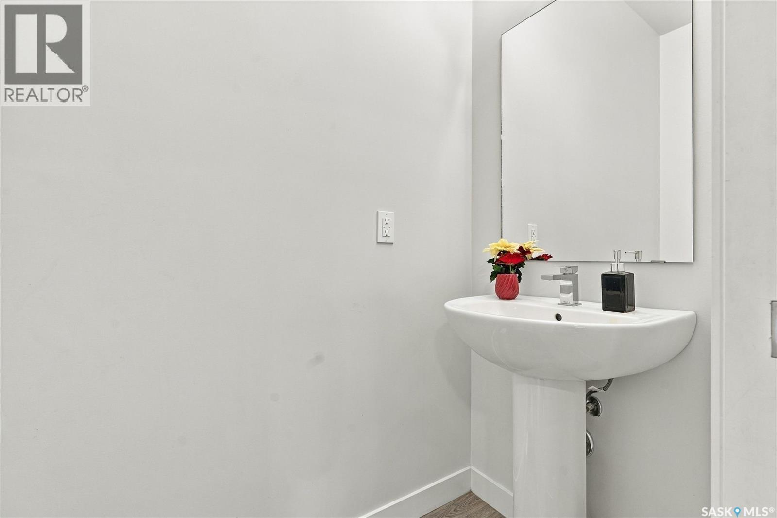 348 Pepper Place Property Photo 12