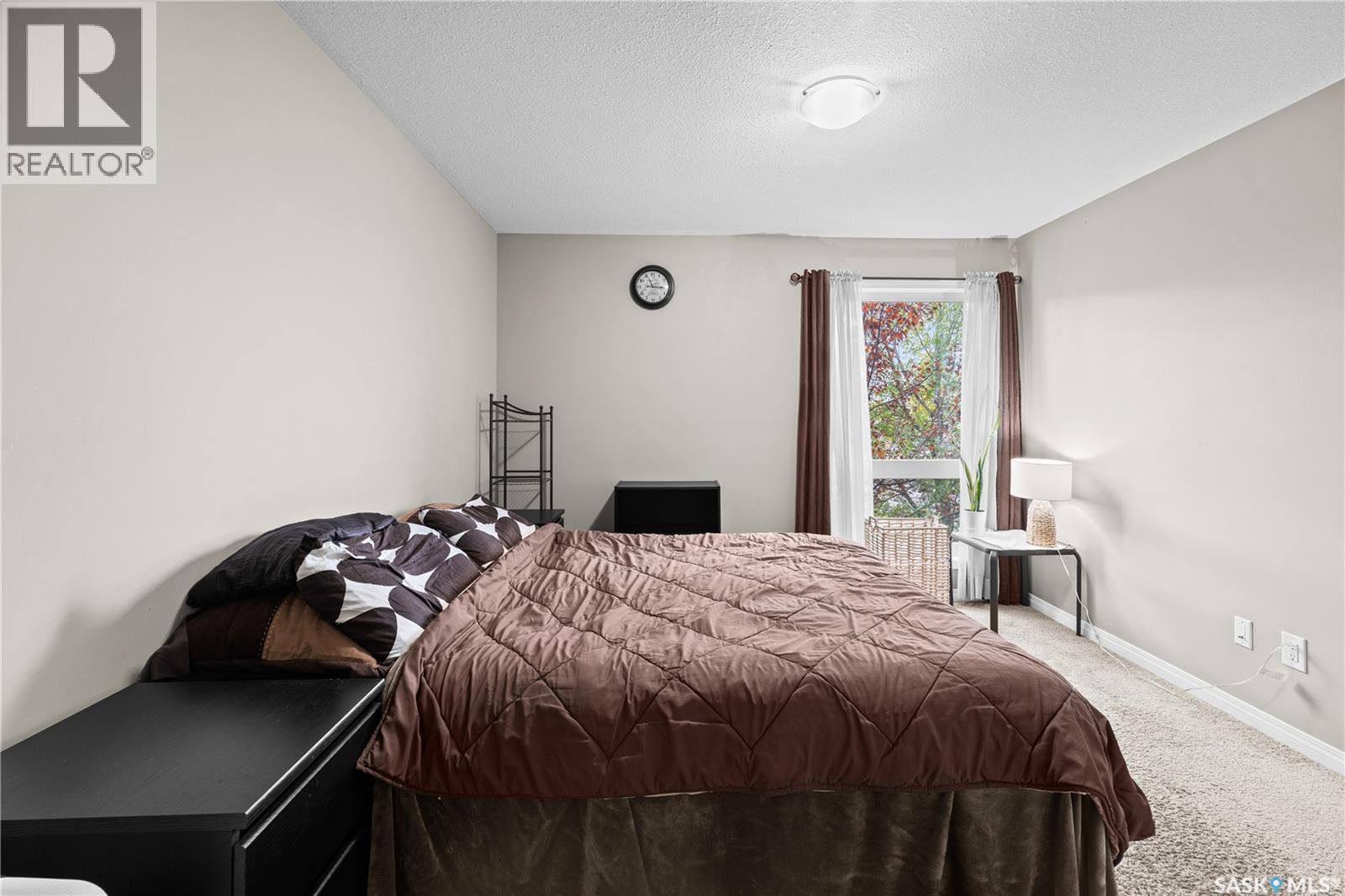 1111 102 Willis Crescent Property Photo 30