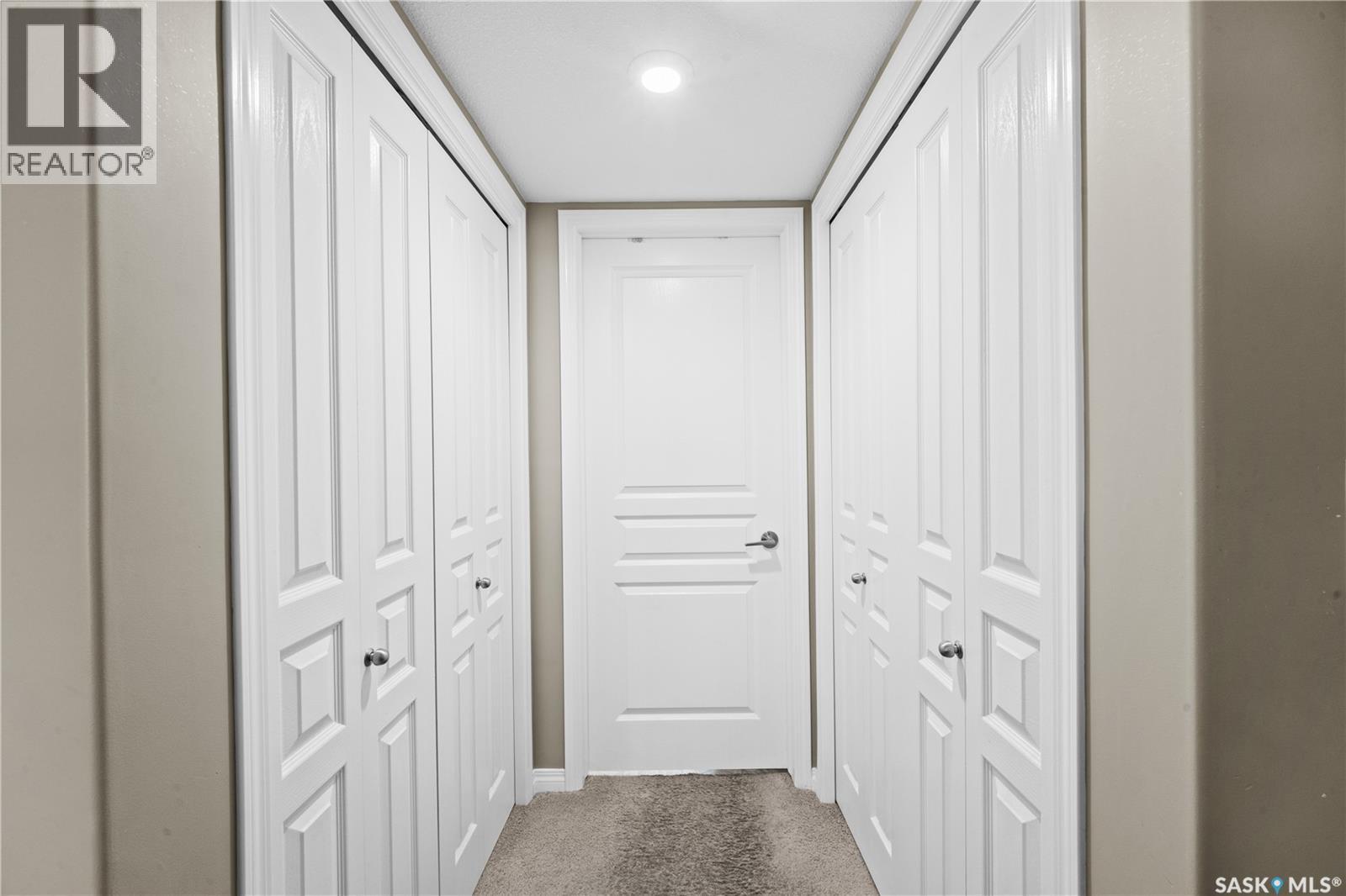 1111 102 Willis Crescent Property Photo 33