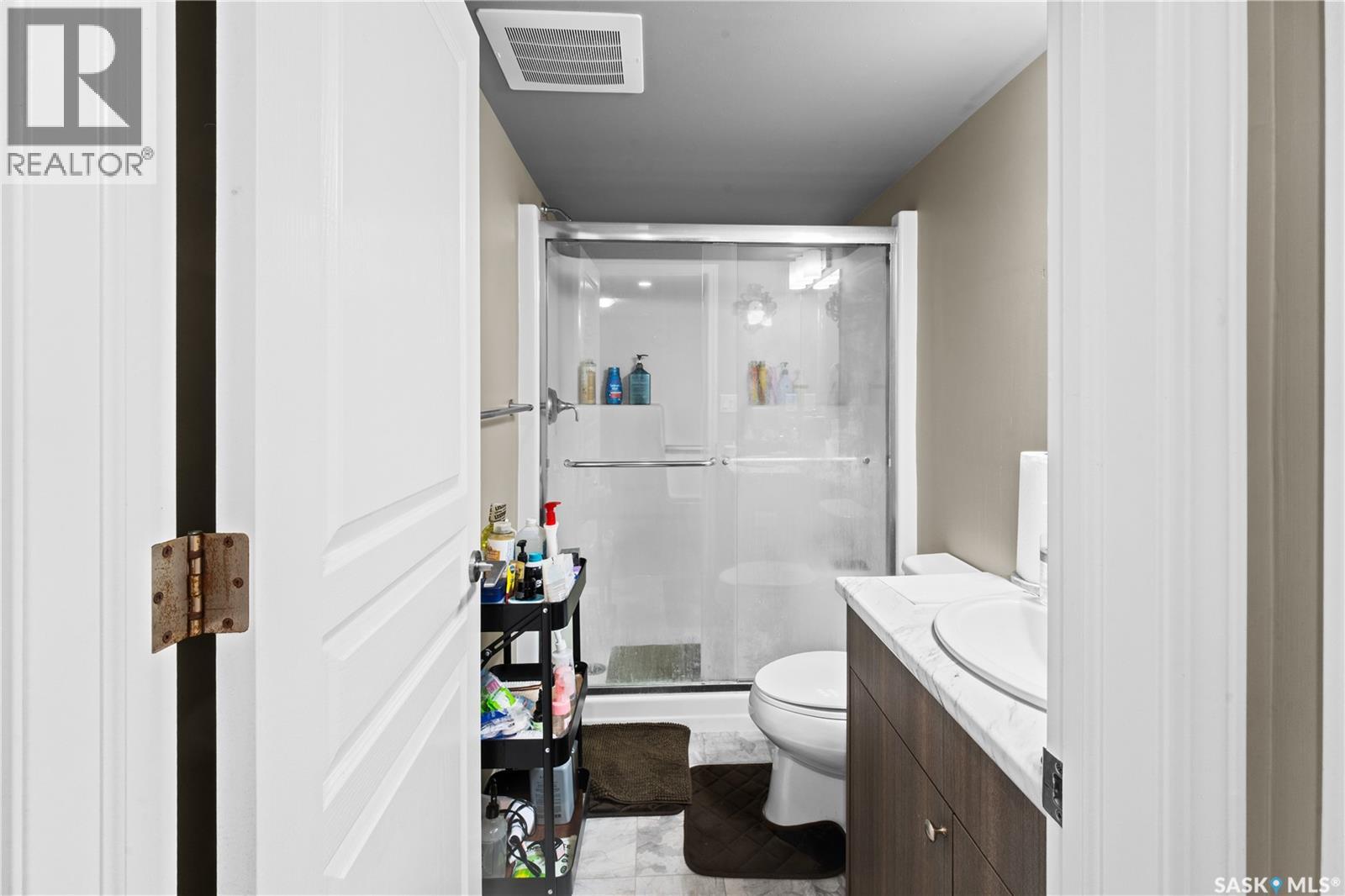 1111 102 Willis Crescent Property Photo 34