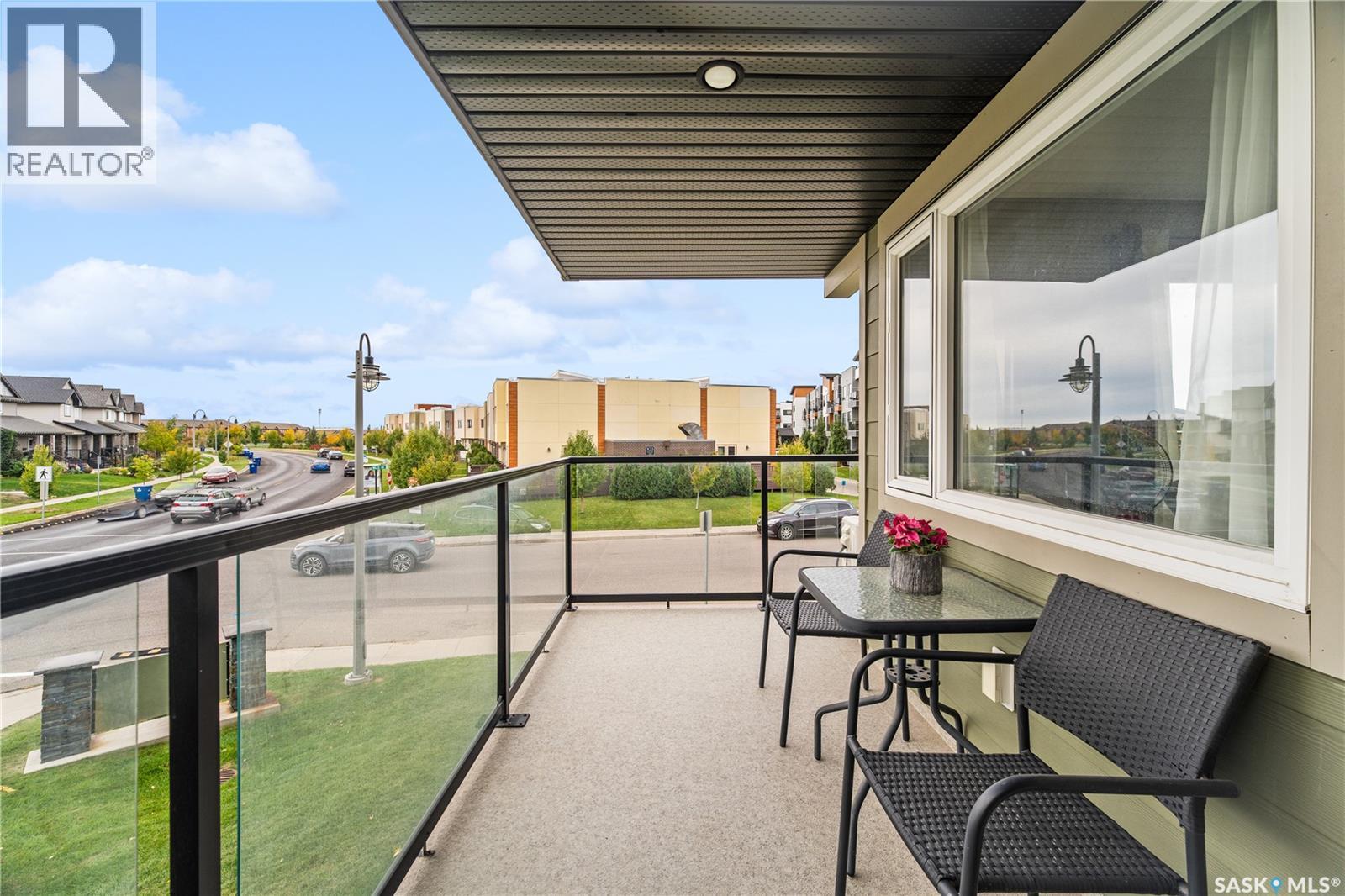 1111 102 Willis Crescent Property Photo 35