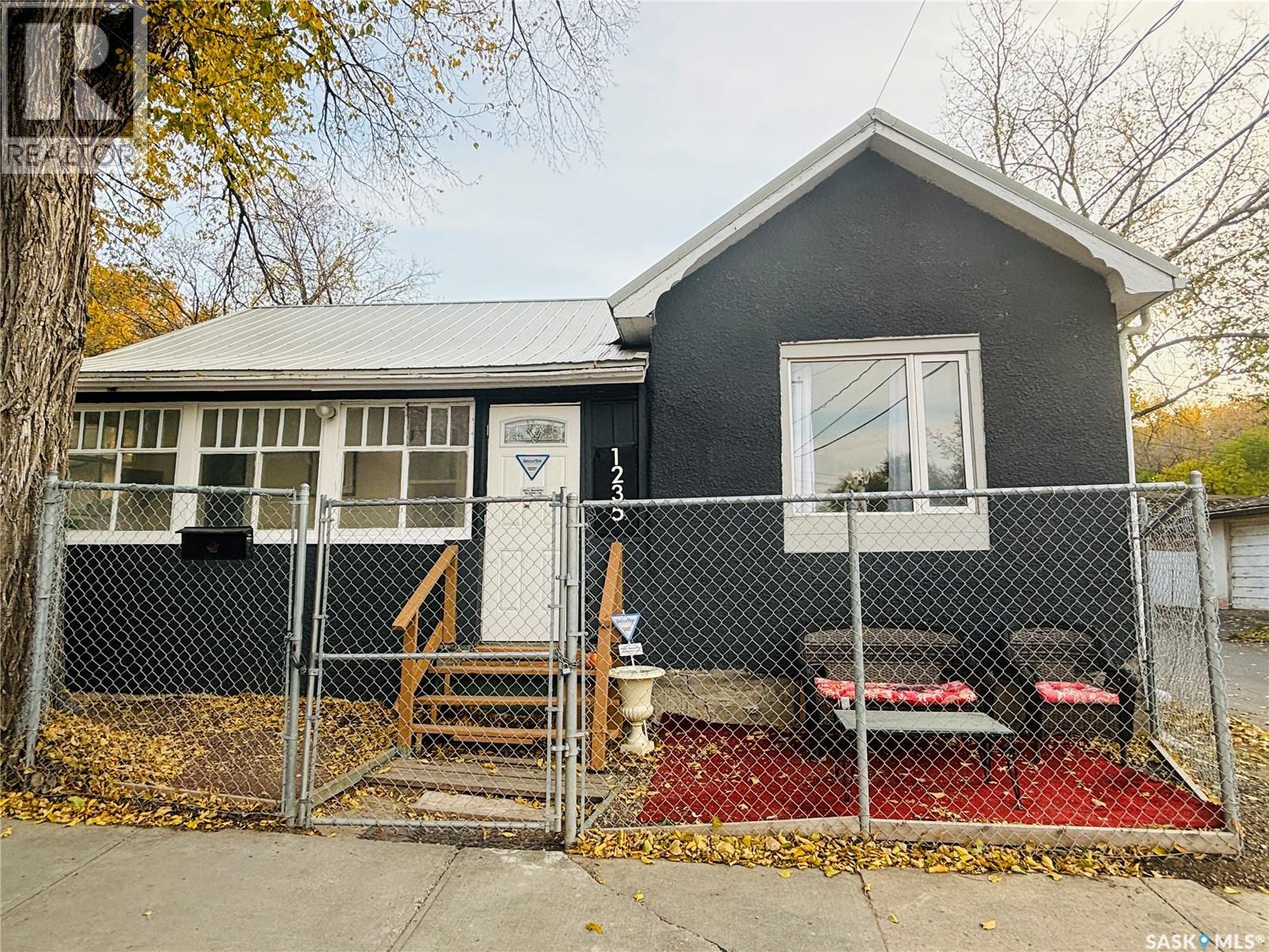 1235 12th Avenue Property Photo 1