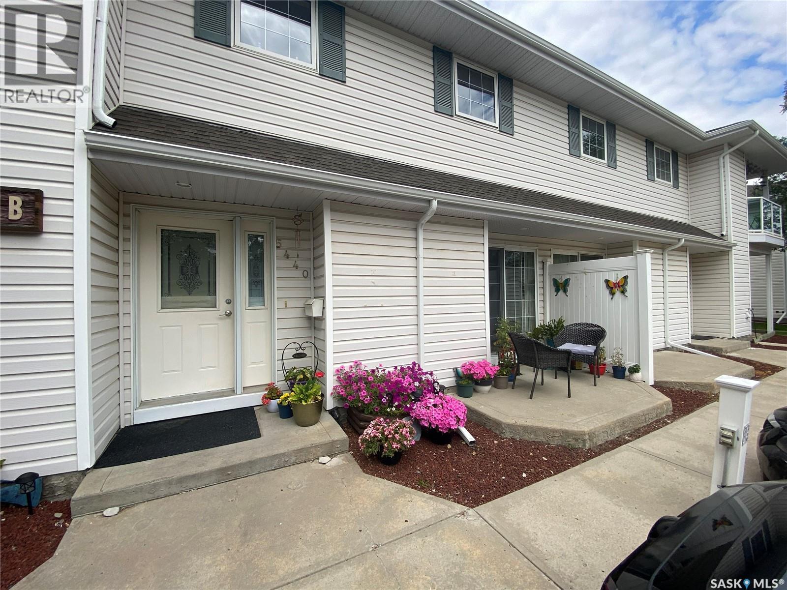 5440 Rochdale Boulevard Property Photo 1