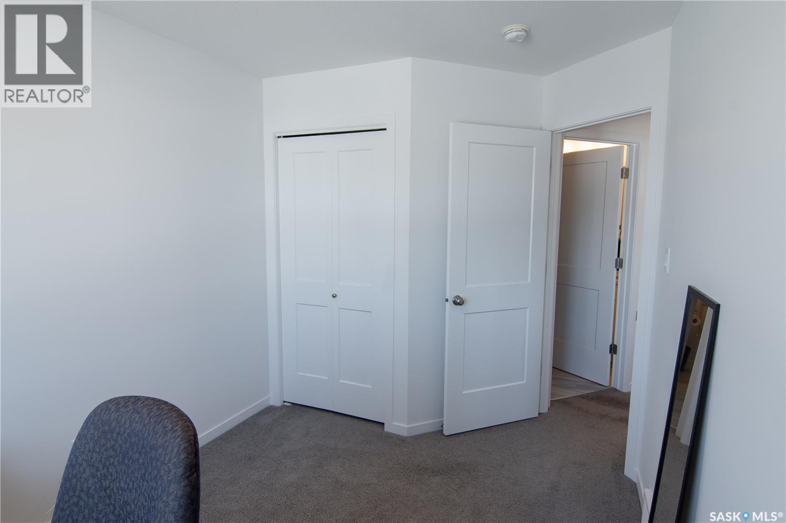 5148 Buckingham Drive E Property Photo 17