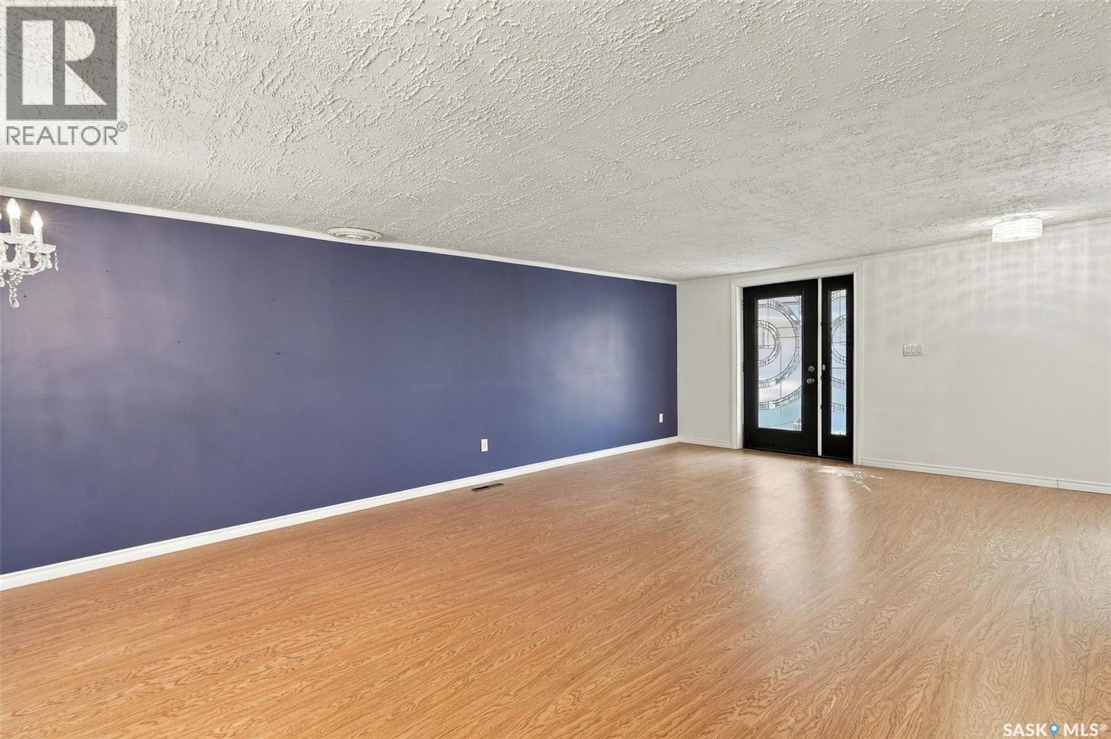 308 2nd Avenue S Property Photo 11