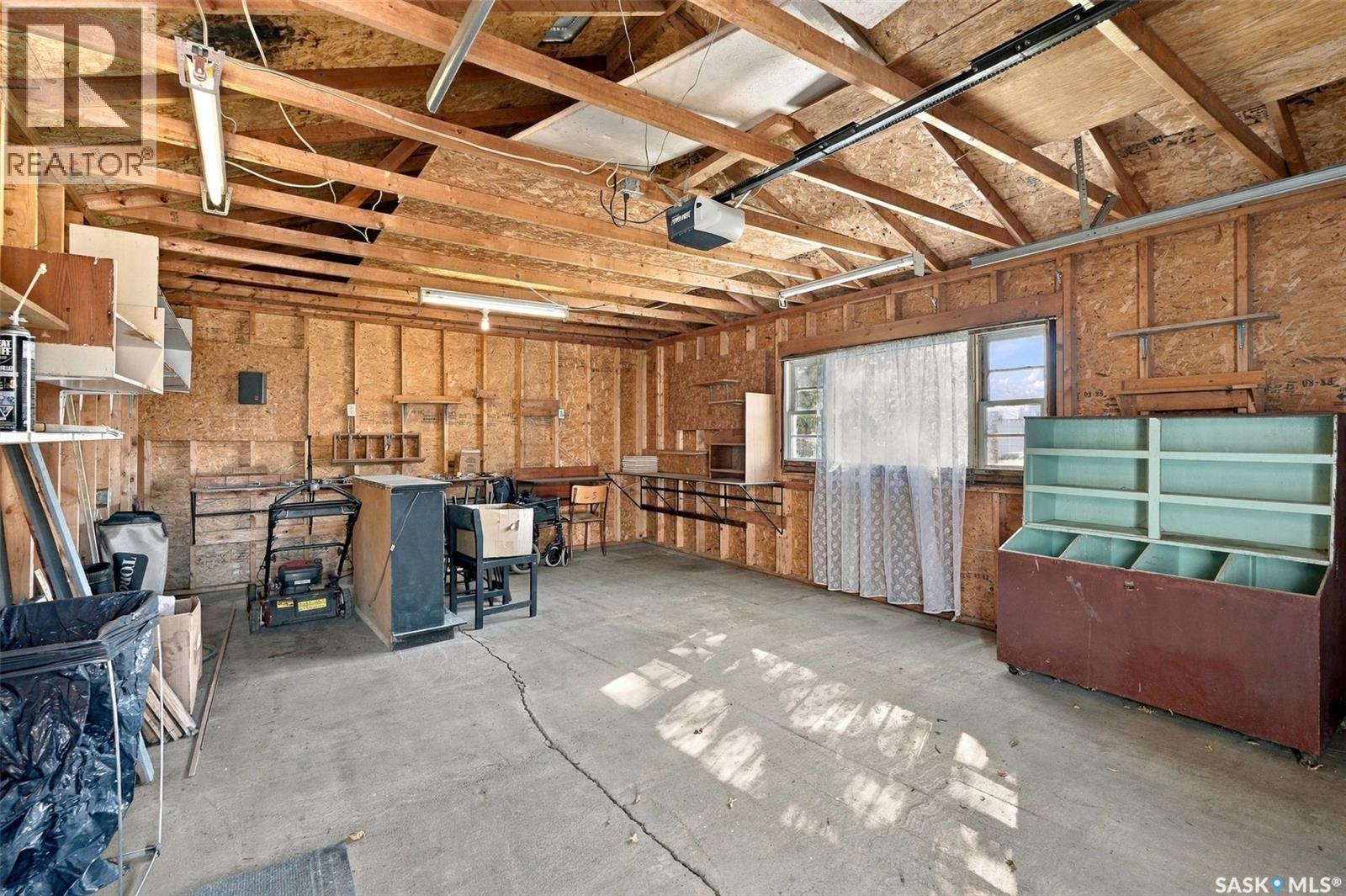 308 2nd Avenue S Property Photo 33