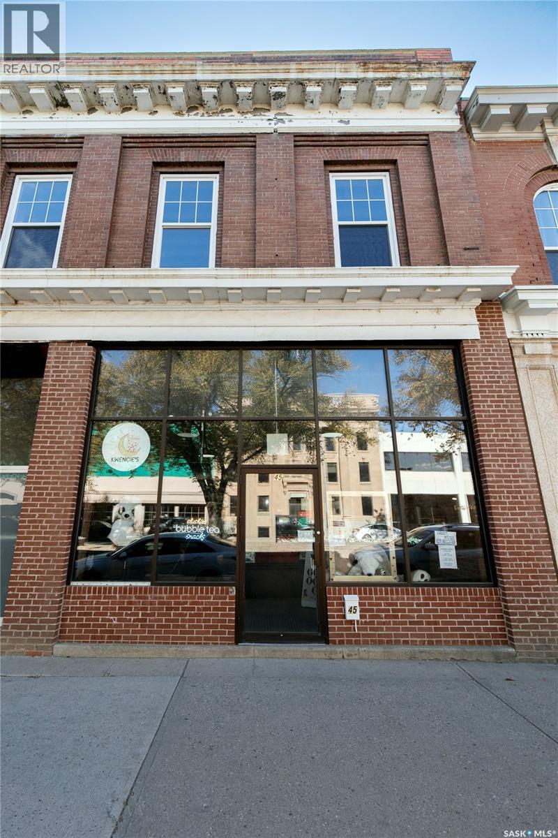 45 High Street W Property Photo 2
