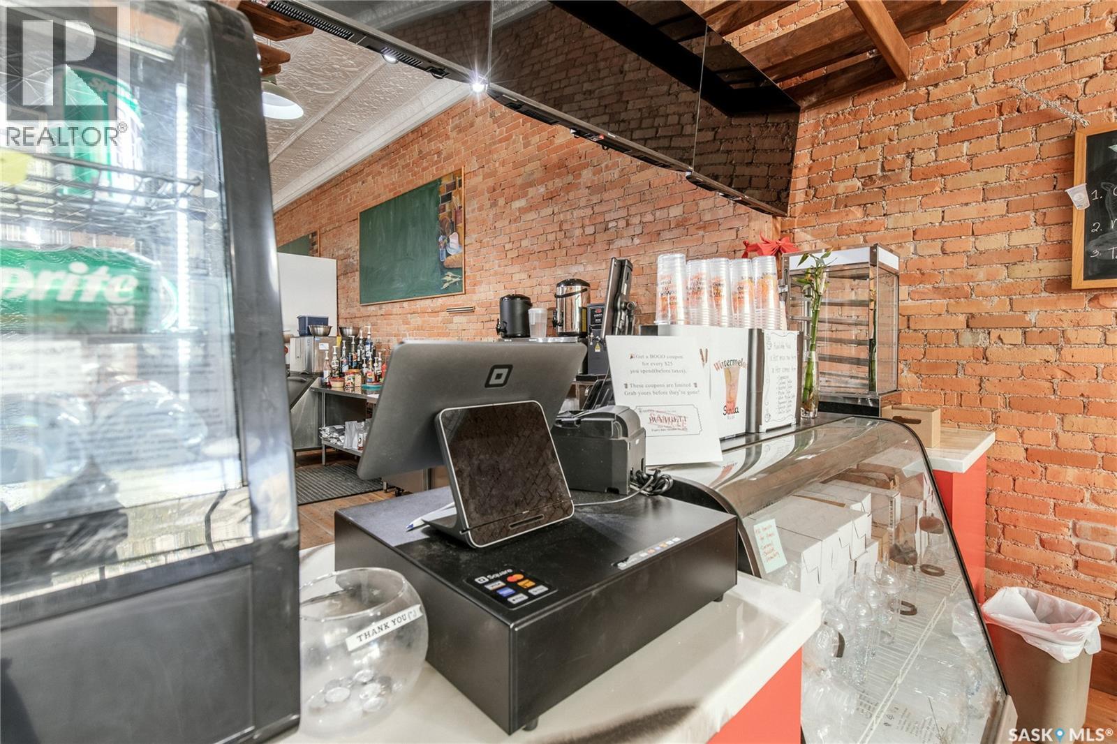 45 High Street W Property Photo 18