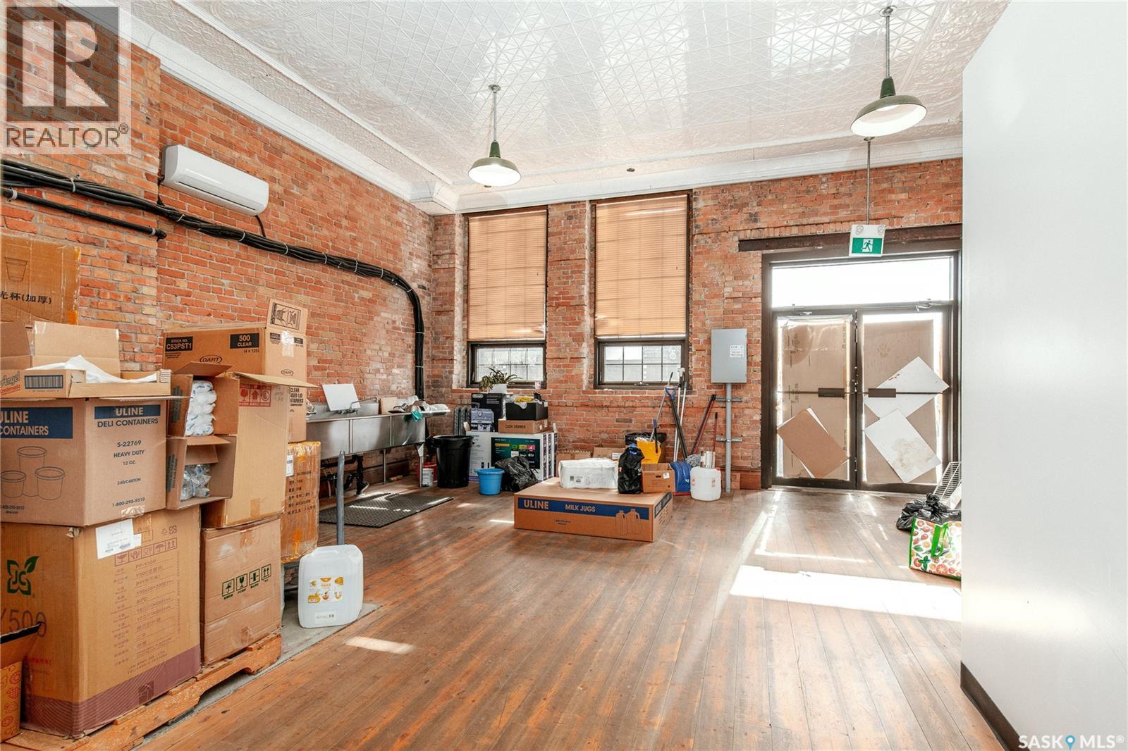 45 High Street W Property Photo 40