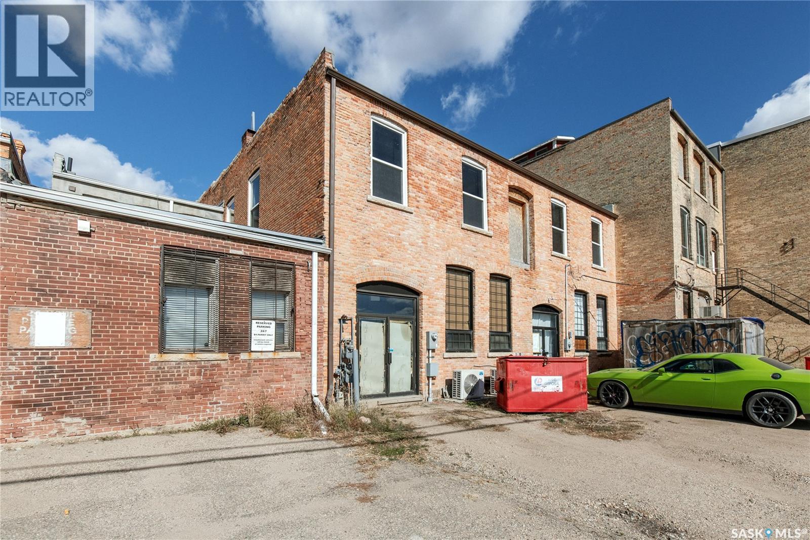45 High Street W Property Photo 47