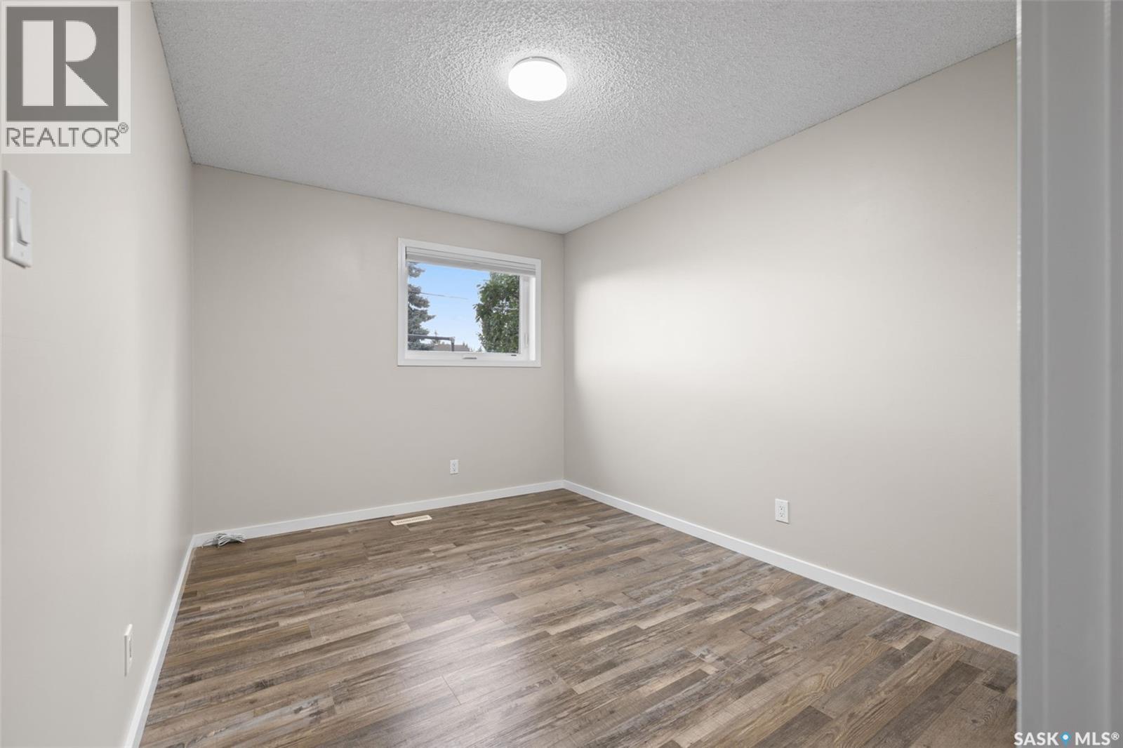 1538 Spadina Street W Property Photo 18