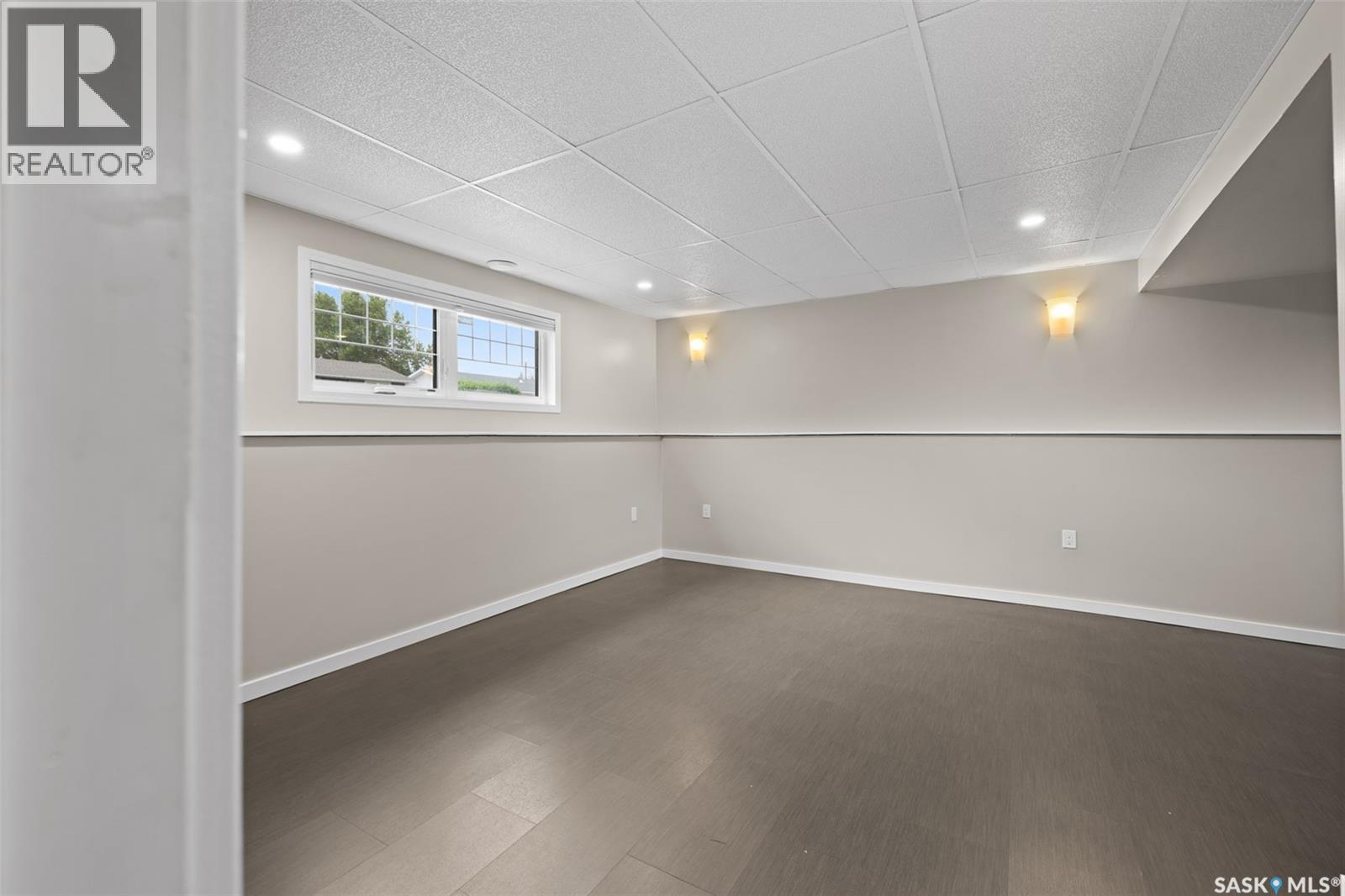 1538 Spadina Street W Property Photo 28