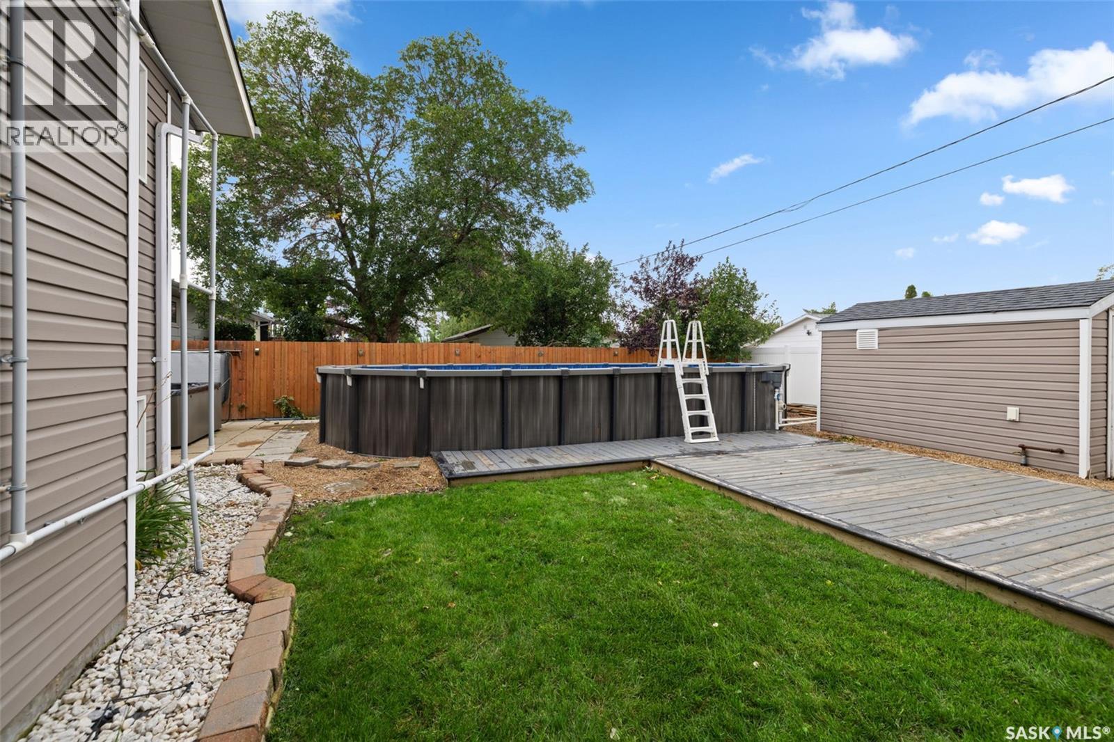 1538 Spadina Street W Property Photo 44